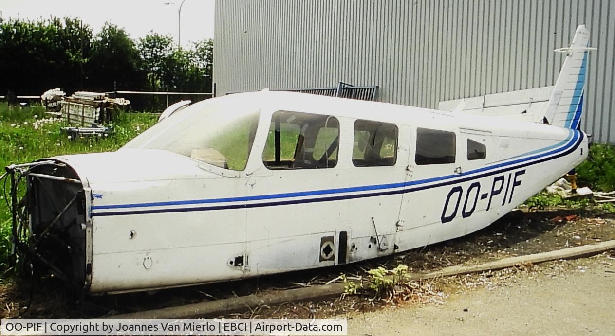 OO-PIF, 1974 Piper PA-32-300 Cherokee Six Cherokee Six C/N 32-7440073, Slide scan
