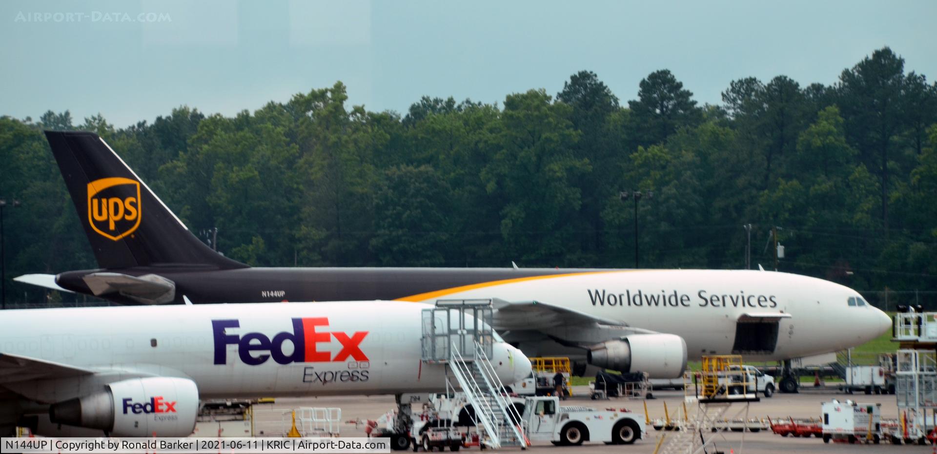 N144UP, 2002 Airbus A300F4-622R C/N 827, Parked Richmond