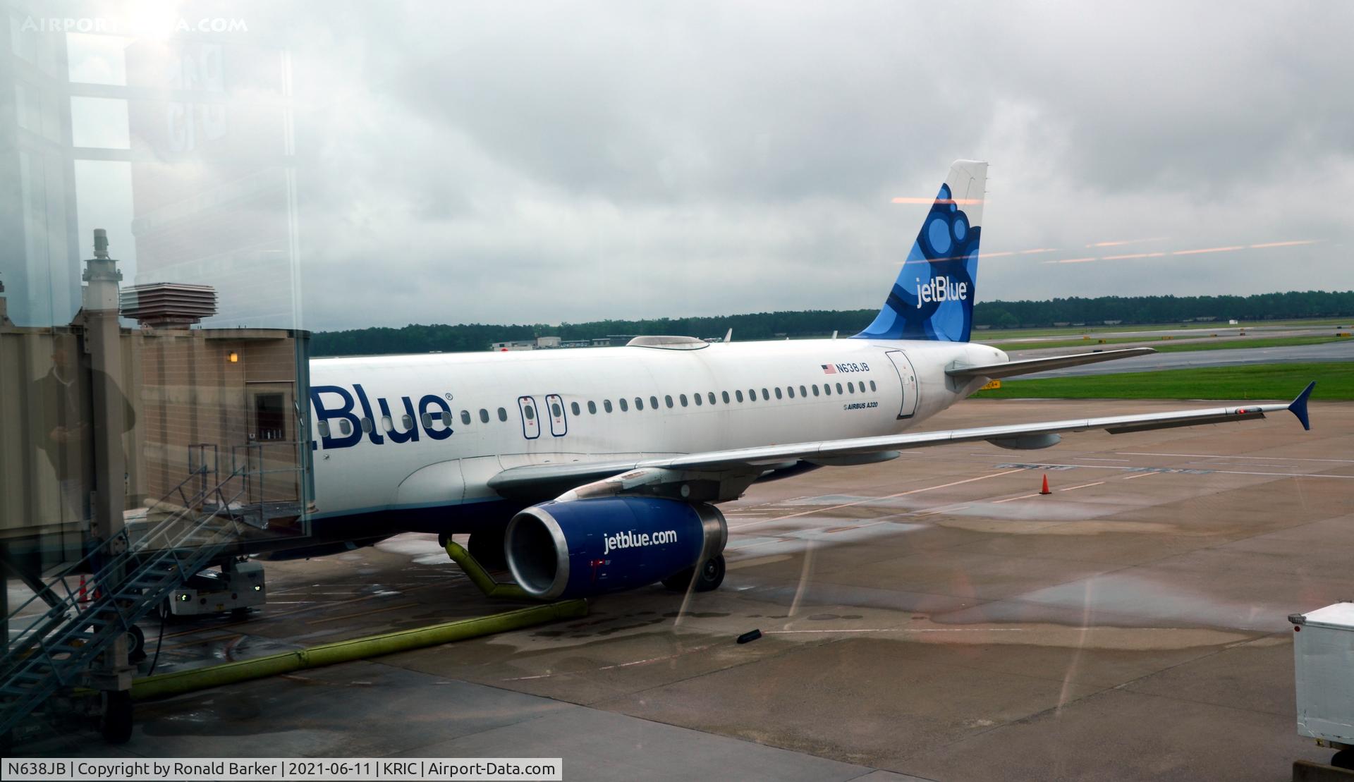 N638JB, 2006 Airbus A320-232 C/N 2802, At the gate Richmond