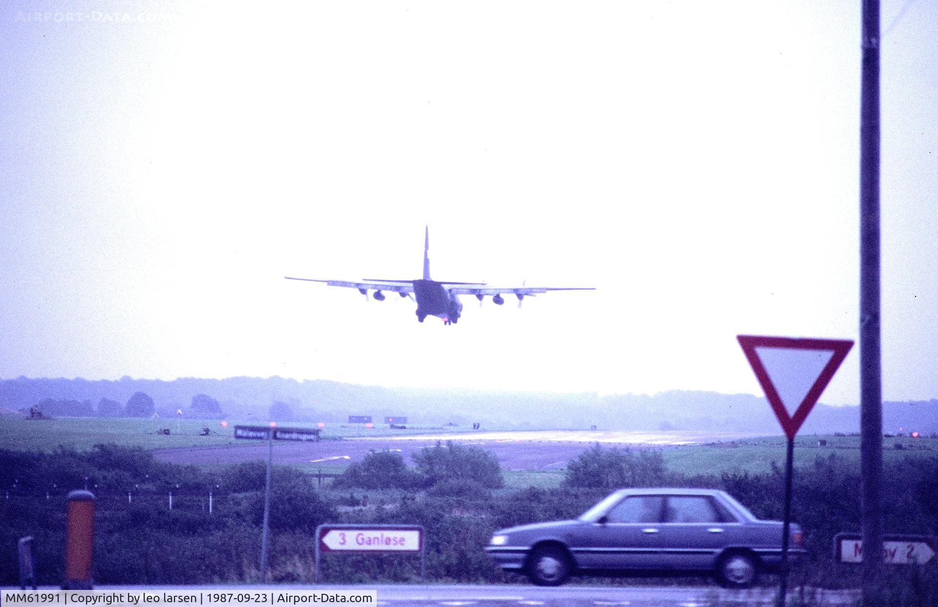 MM61991, 1971 Lockheed C-130H Hercules C/N 382-4447, Vaerloese Air Base Denmark 23.9.1987