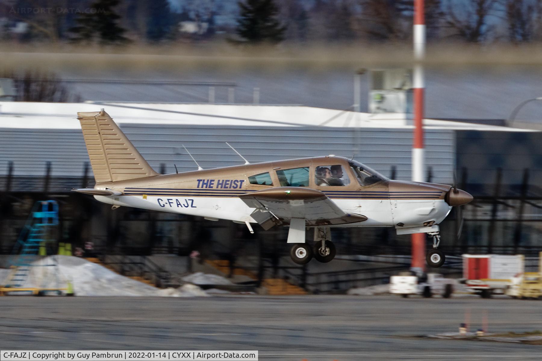 C-FAJZ, 1969 Piper PA-28R-200 C/N 28R-35359, Landing on 07