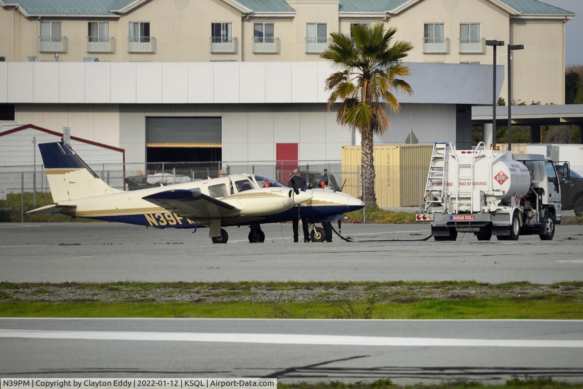 N39PM, 1981 Piper PA-34-220T C/N 34-8233049, San Carlos Airport in California 2022.