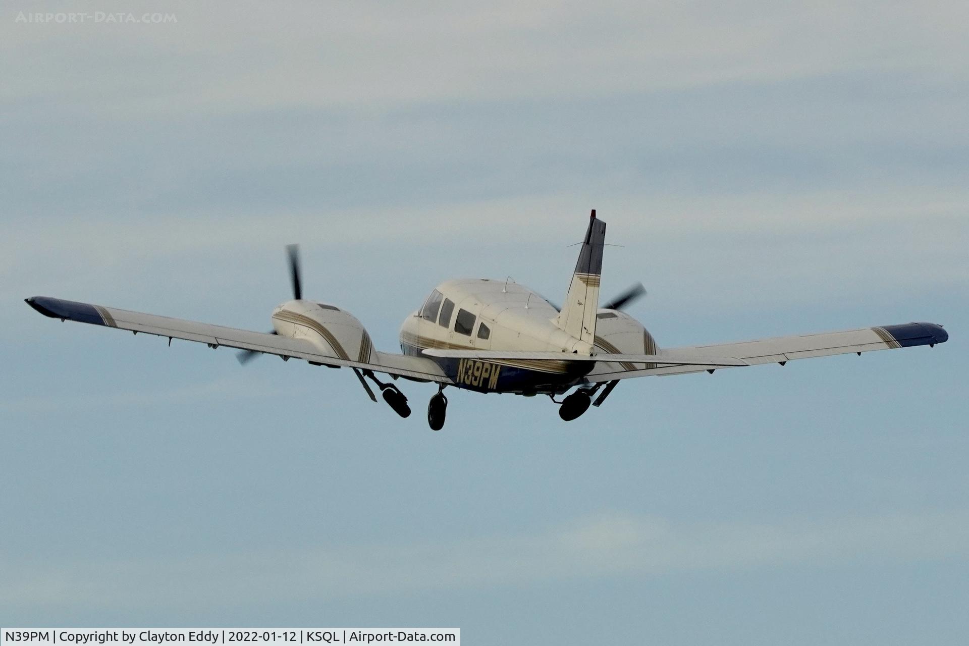 N39PM, 1981 Piper PA-34-220T C/N 34-8233049, San Carlos Airport in California 2022.