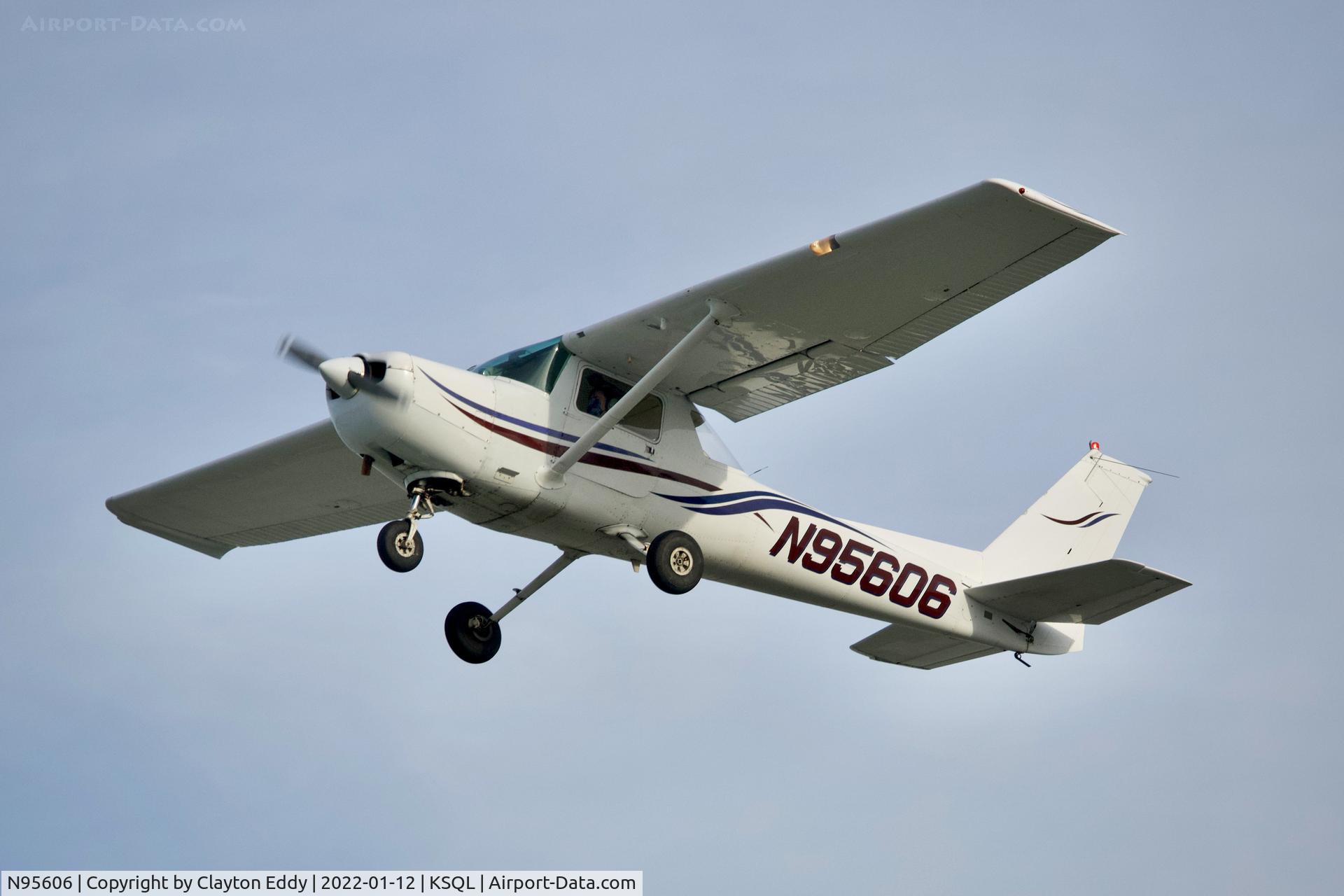 N95606, 1984 Cessna 152 C/N 15285936, San Carlos Airport in California 2022.