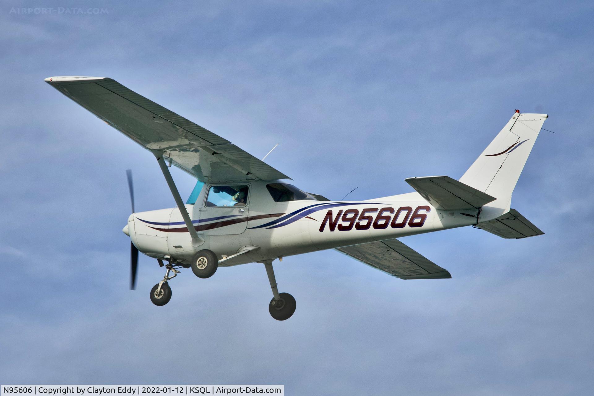 N95606, 1984 Cessna 152 C/N 15285936, San Carlos Airport in California 2022.