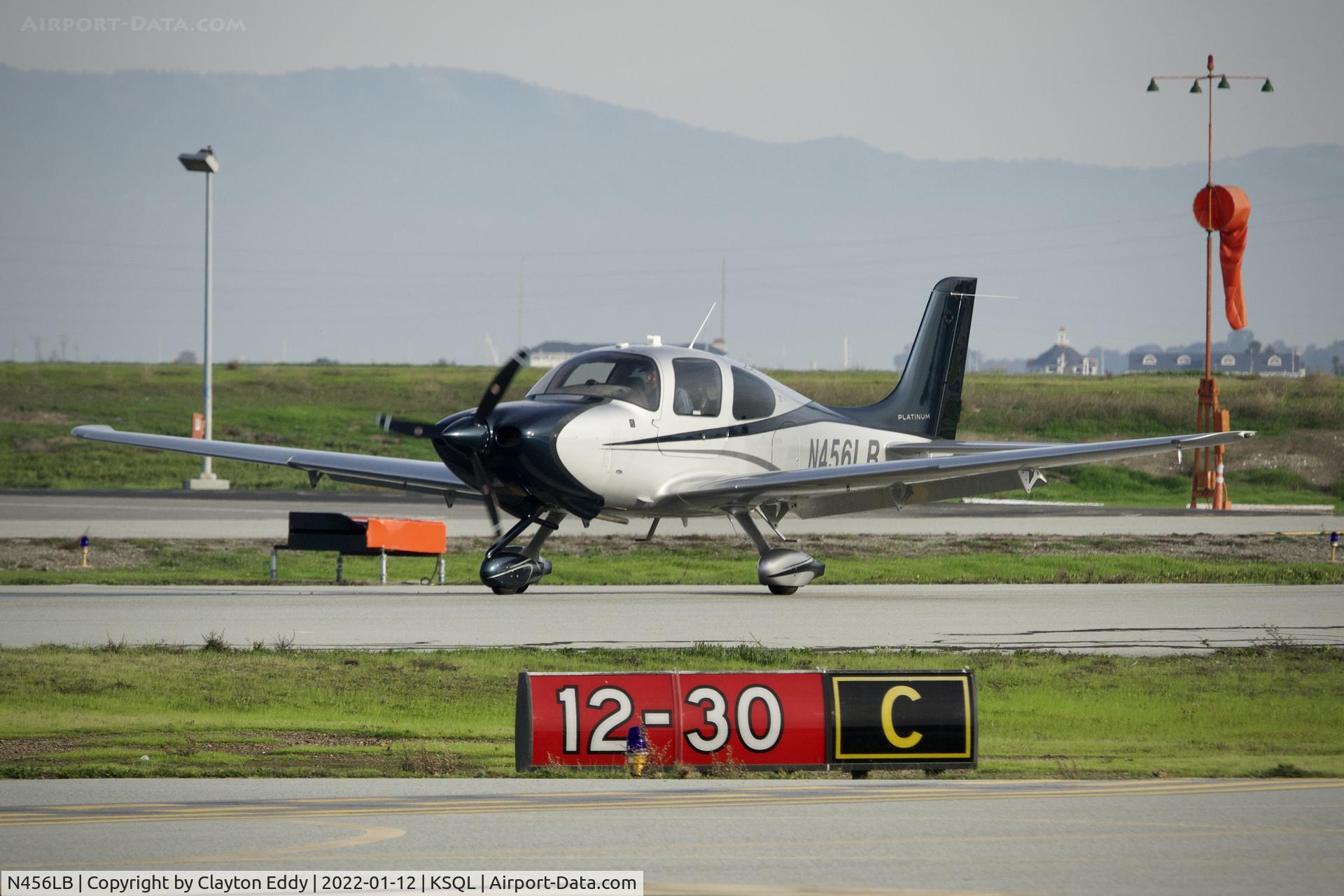 N456LB, 2014 Cirrus SR20 C/N 2256, San Carlos Airport in California 2022.