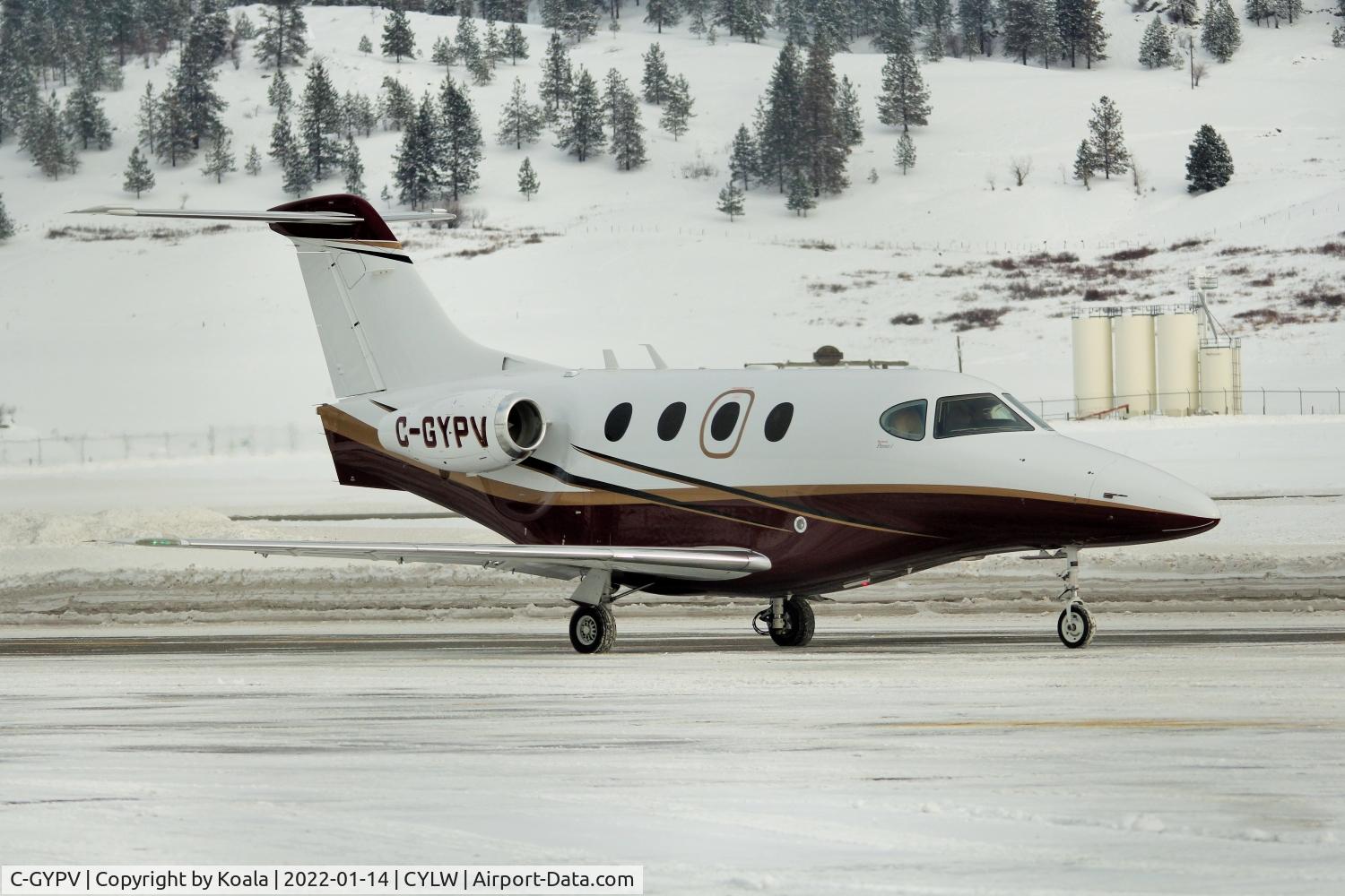 C-GYPV, 2003 Beech 390 Premier 1 C/N RB-16, Leaving Kelowna on a bitter cold day.