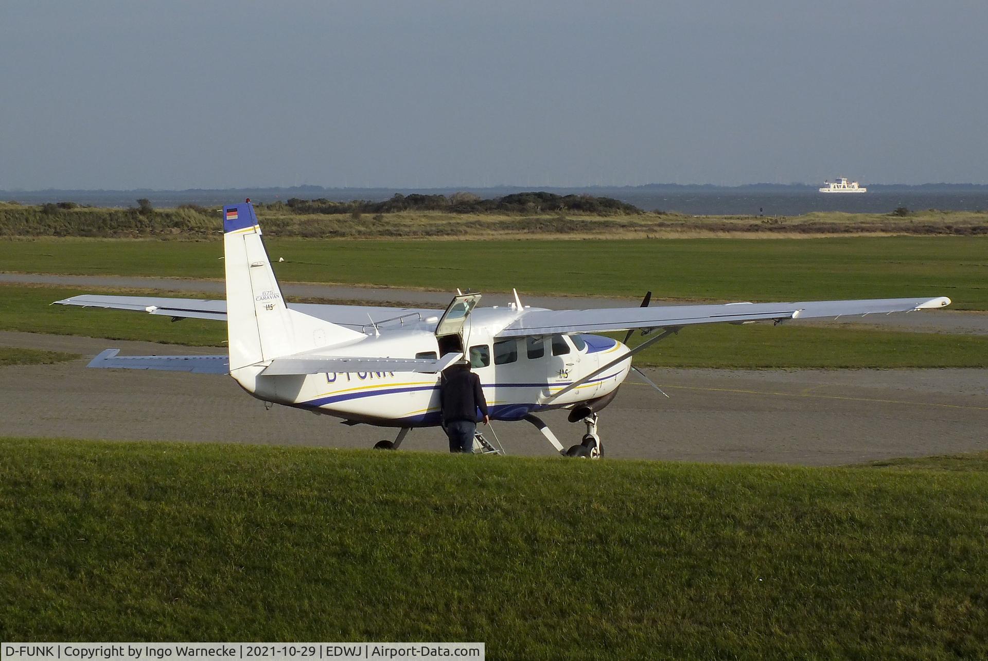 D-FUNK, 2007 Cessna 208 Caravan I C/N 20800407, Cessna 208 Caravan 675 of Itzehoer Airservice IAS at Juist airfield