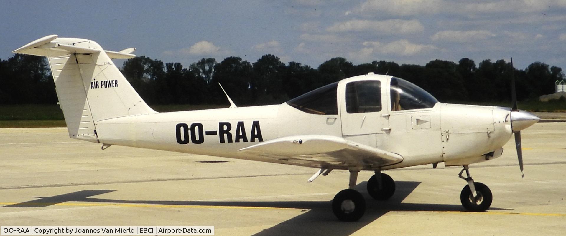 OO-RAA, Piper PA-38-112 Tomahawk Tomahawk C/N 3879A0625, Slide scan