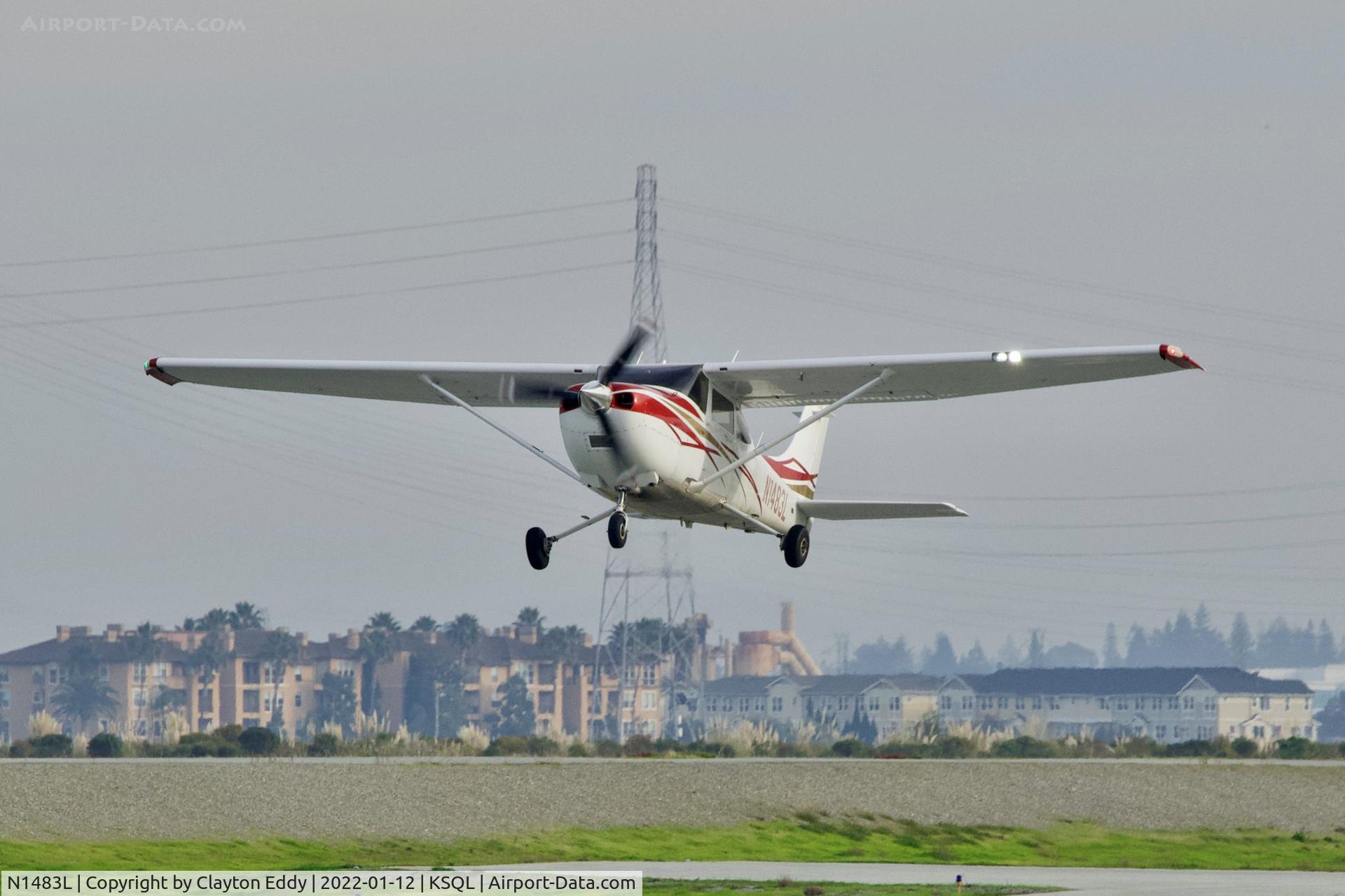 N1483L, 2007 Cessna 182T Skylane C/N 18281960, San Carlos Airport in California 2022.