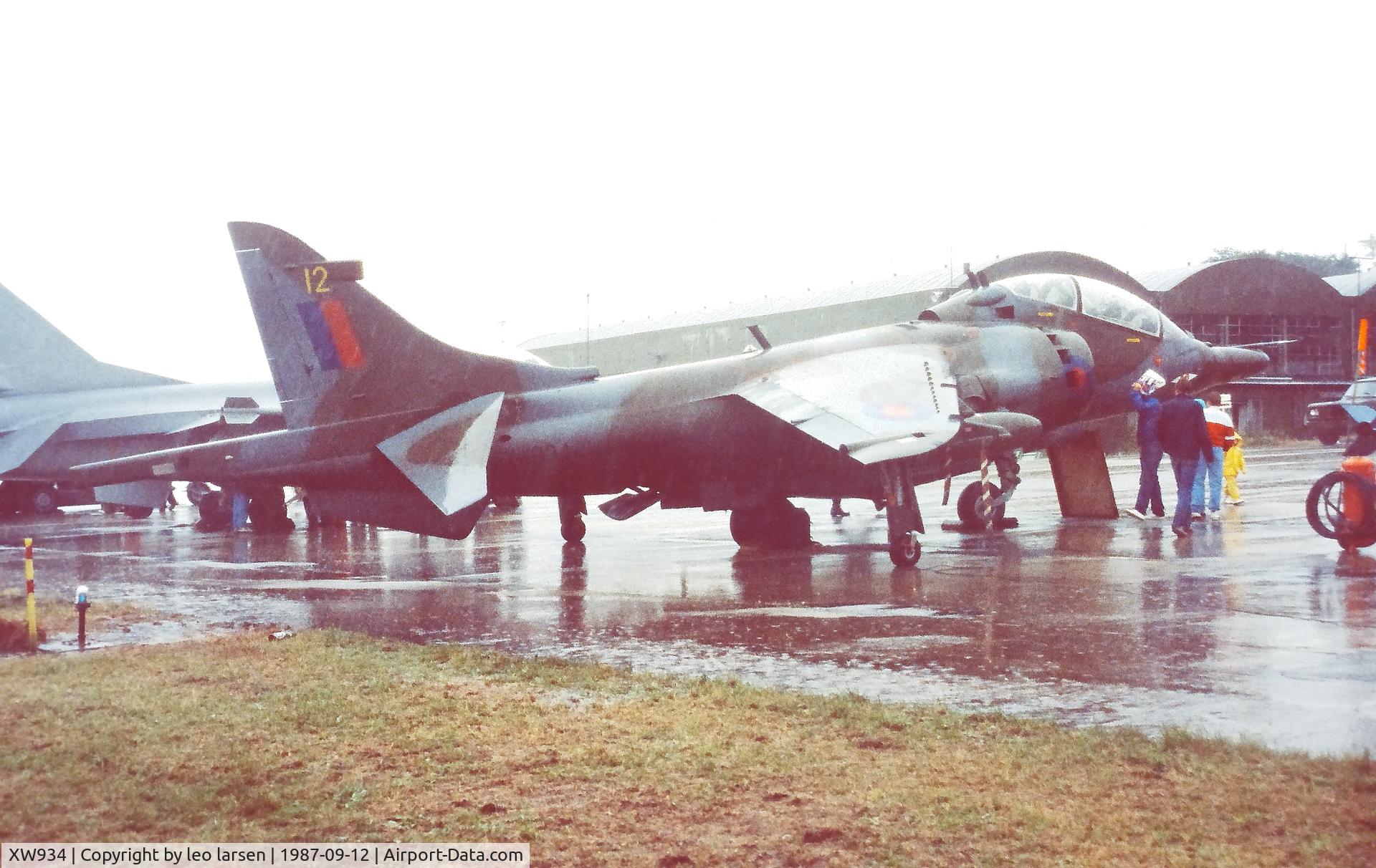 XW934, 1973 Hawker Siddeley Harrier T.4 C/N 212017, Vaerloese Air Base 12.9.1987