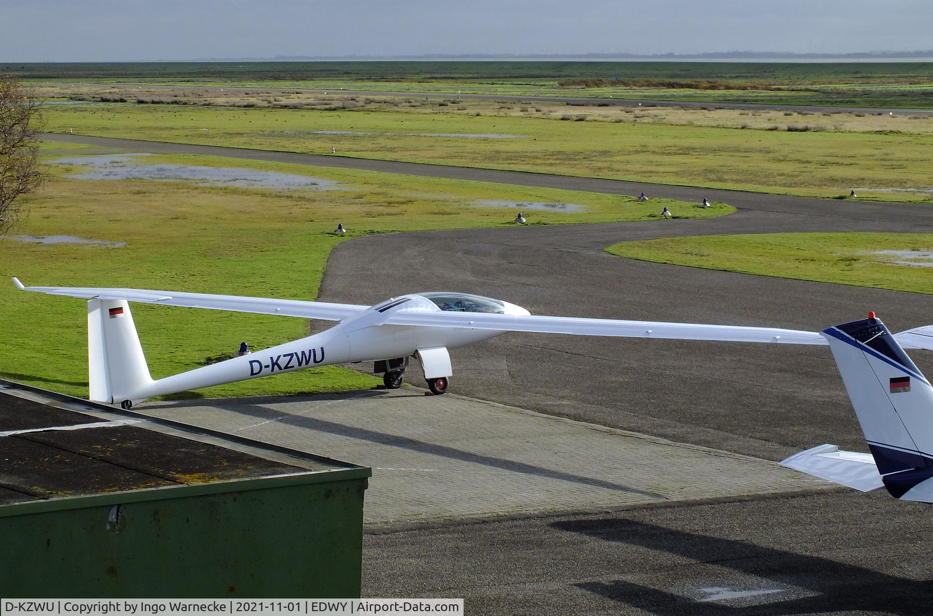 D-KZWU, Stemme S10-VT C/N 11-068, Stemme S-10VT at Norderney airfield