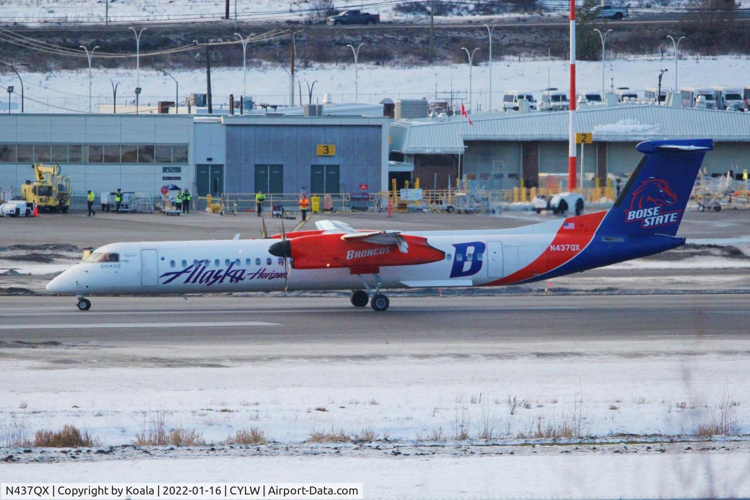 N437QX, 2009 De Havilland Canada DHC-8-402Q Dash 8 C/N 4240, Another special livery. Late afternoon arrival from Seattle.