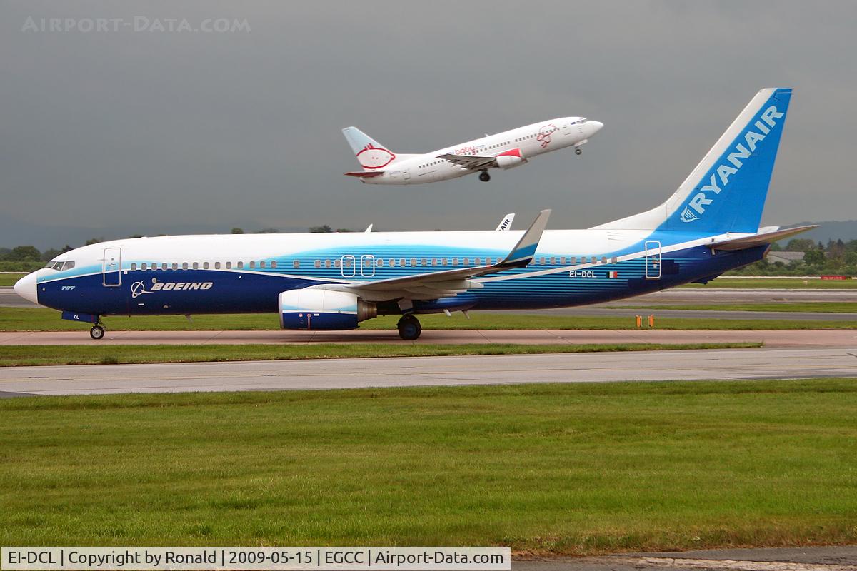 EI-DCL, 2004 Boeing 737-8AS C/N 33806, at man