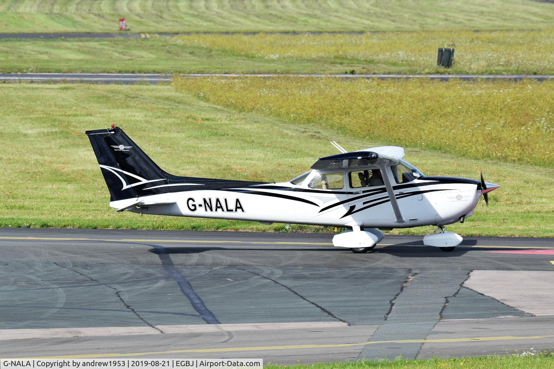 G-NALA, 2006 Cessna 172S Skyhawk SP C/N 172S10214, G-NALA at Gloucestershire Airport.