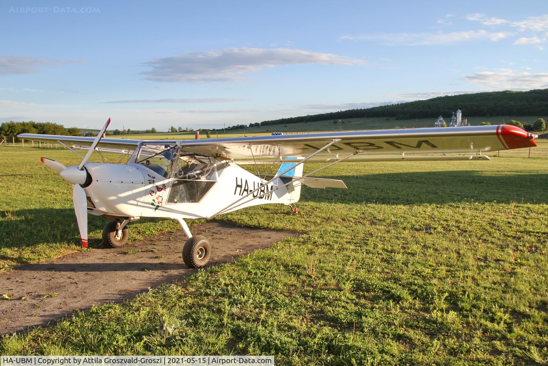 HA-UBM, 2004 Apollo Fox C/N 270904, Tótvázsony-Kövesgyürpuszta Airport, Hungary