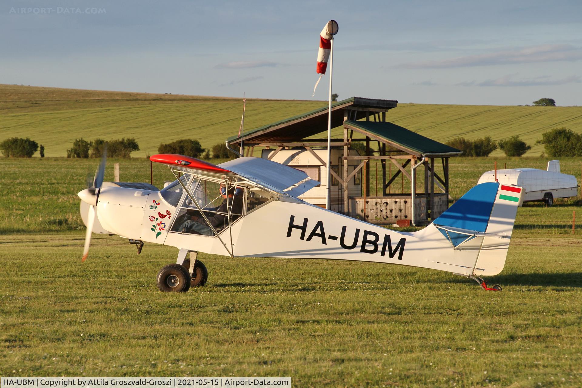 HA-UBM, 2004 Apollo Fox C/N 270904, Tótvázsony-Kövesgyürpuszta Airport, Hungary