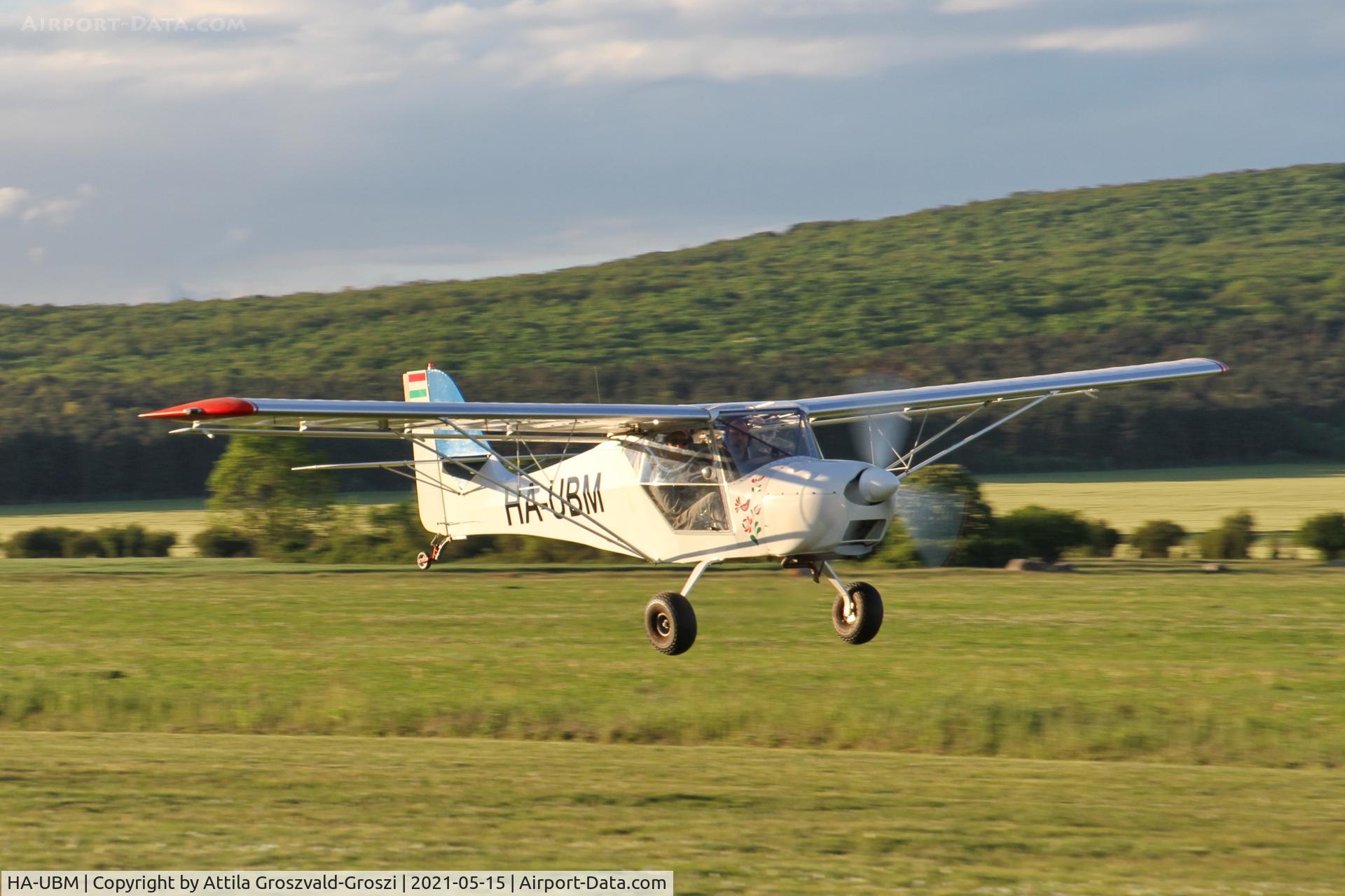 HA-UBM, 2004 Apollo Fox C/N 270904, Tótvázsony-Kövesgyürpuszta Airport, Hungary