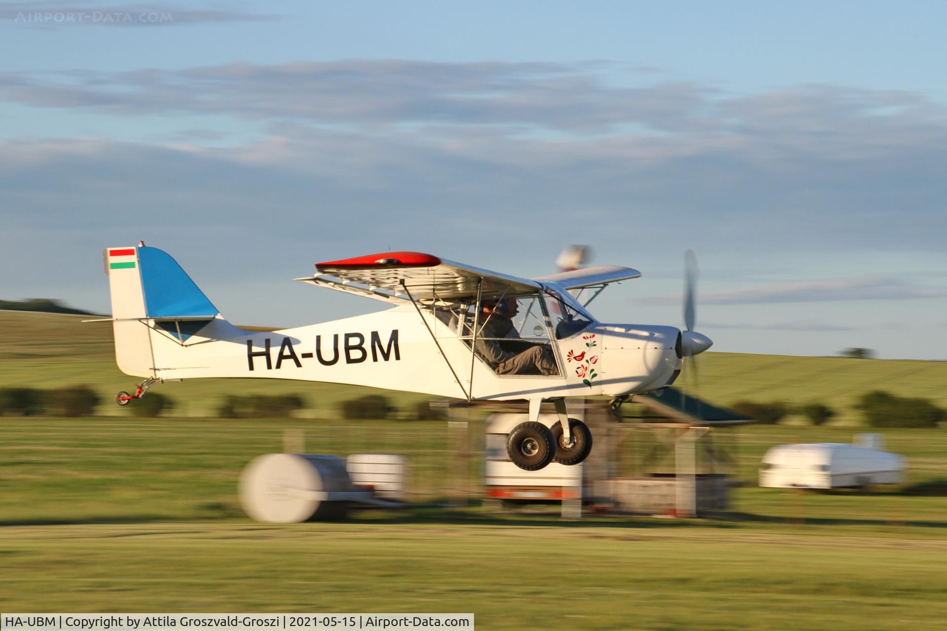 HA-UBM, 2004 Apollo Fox C/N 270904, Tótvázsony-Kövesgyürpuszta Airport, Hungary