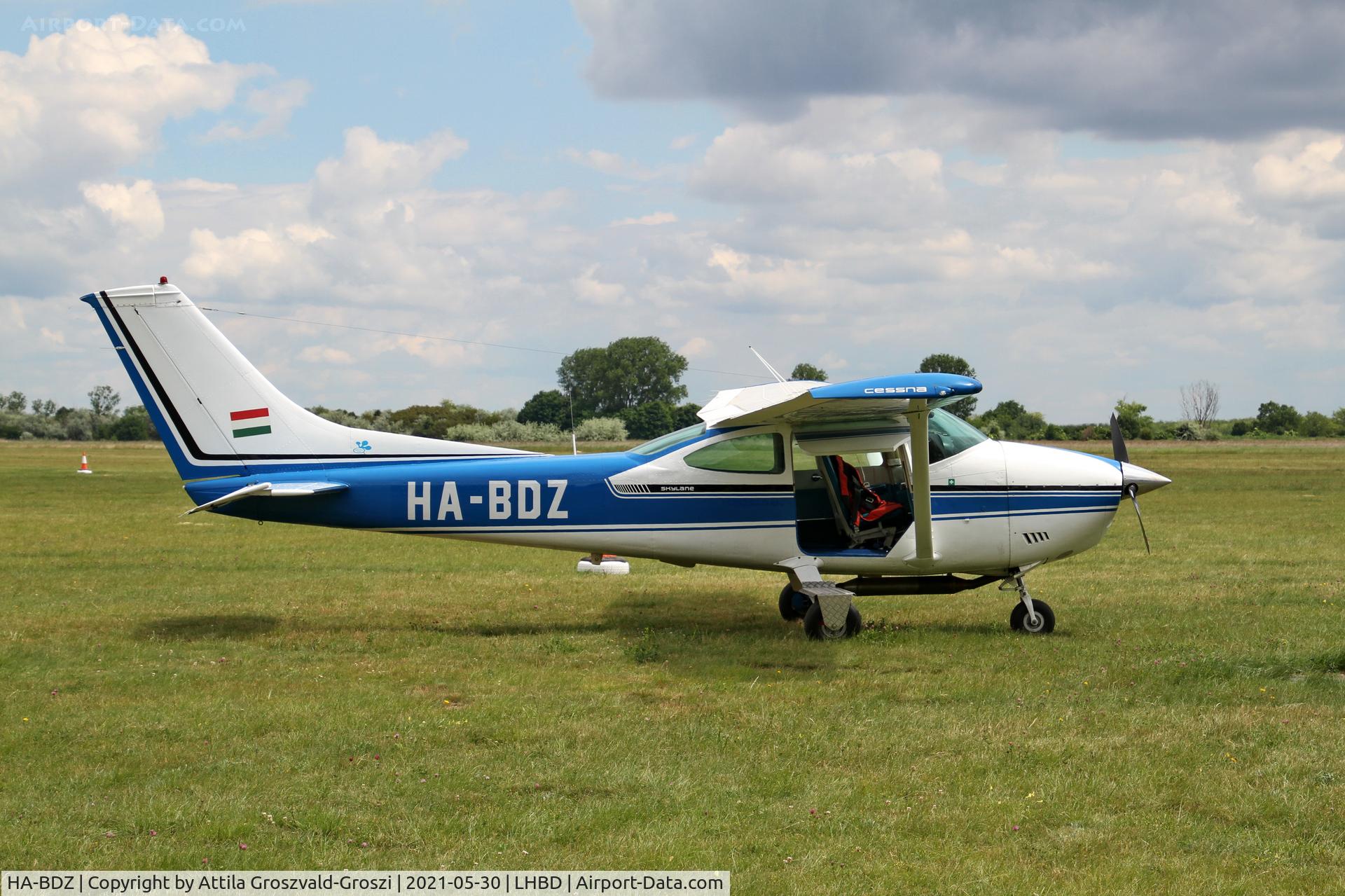 HA-BDZ, 1972 Cessna 182P Skylane C/N 18261520, LHBD - Börgönd Airport, Hungary