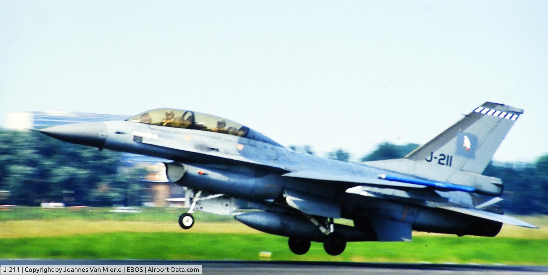 J-211, General Dynamics F-16BM Fighting Falcon C/N 6E-30, Slide scan