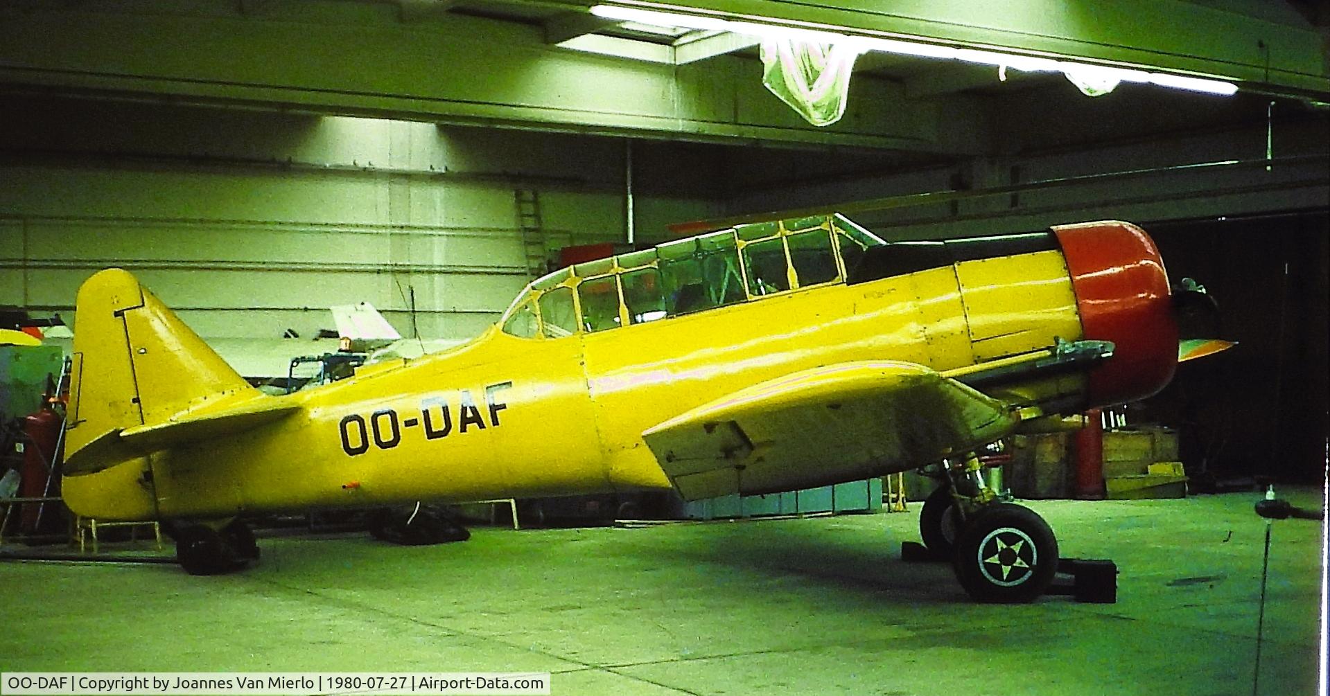 OO-DAF, 1944 Noorduyn AT-16 Harvard IIB C/N 14A-1494, Slide scan