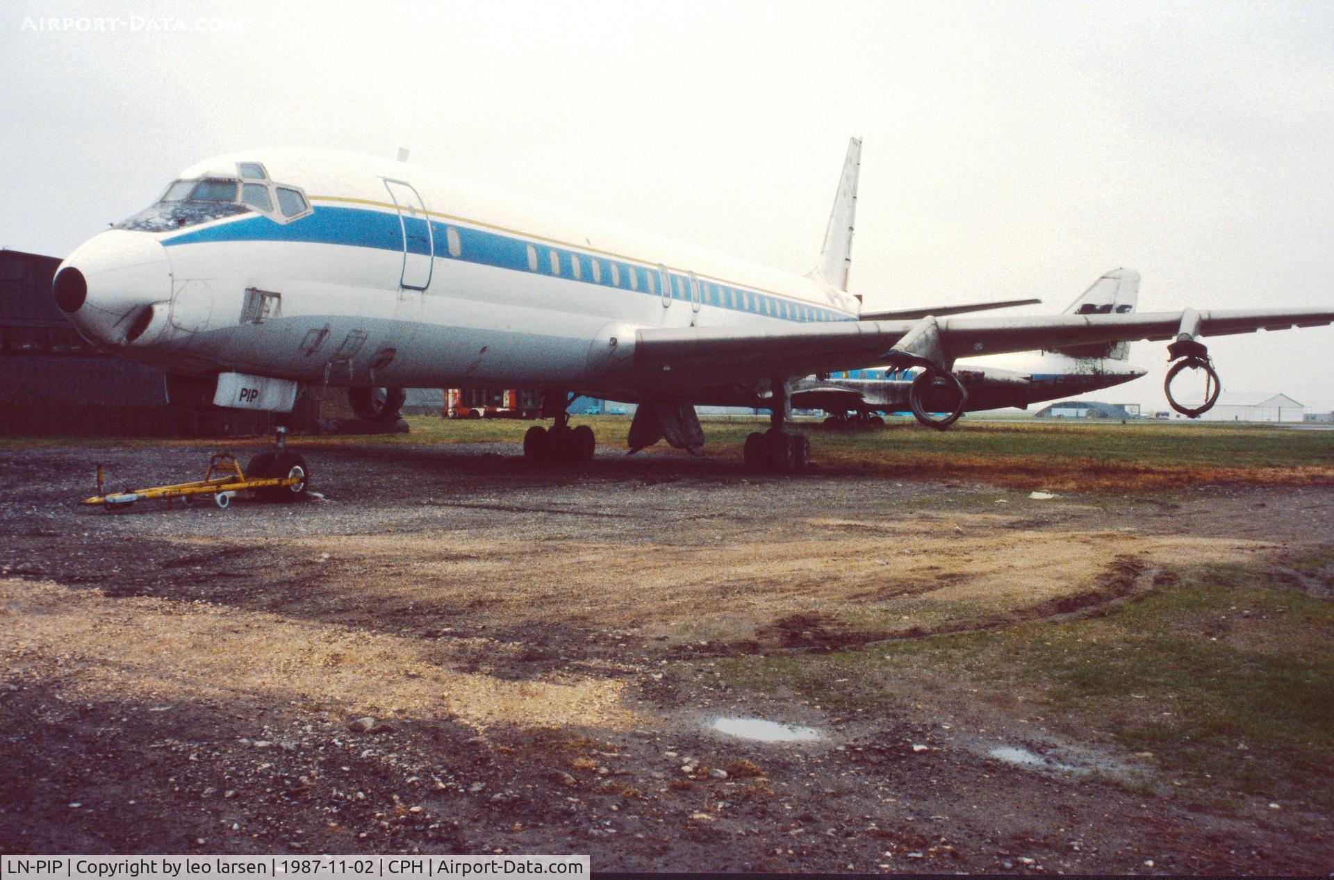 LN-PIP, 1959 Douglas DC-8-33 C/N 45256, Copenhagen 2.11.1987