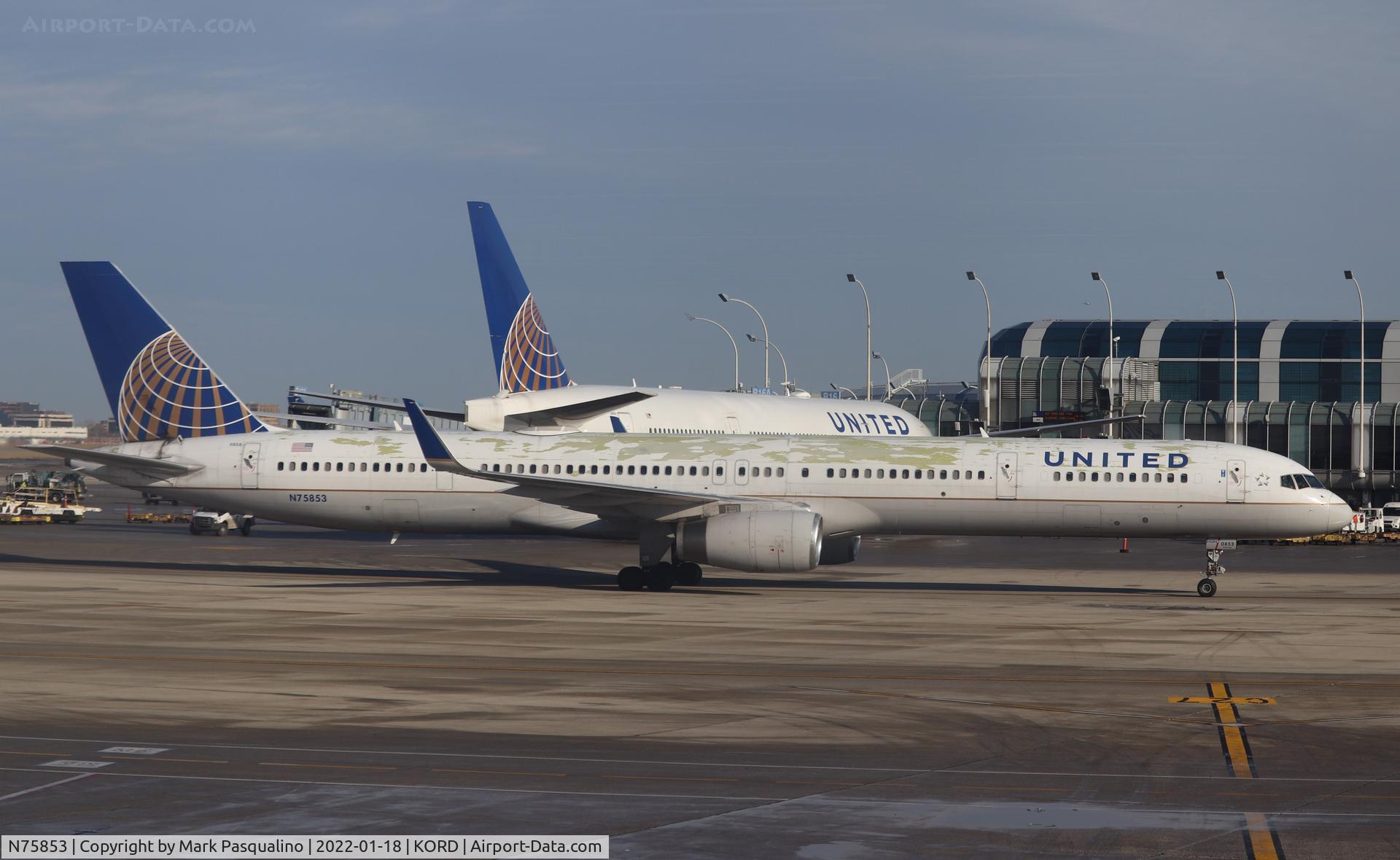 N75853, 2002 Boeing 757-324 C/N 32812, Boeing 757-324