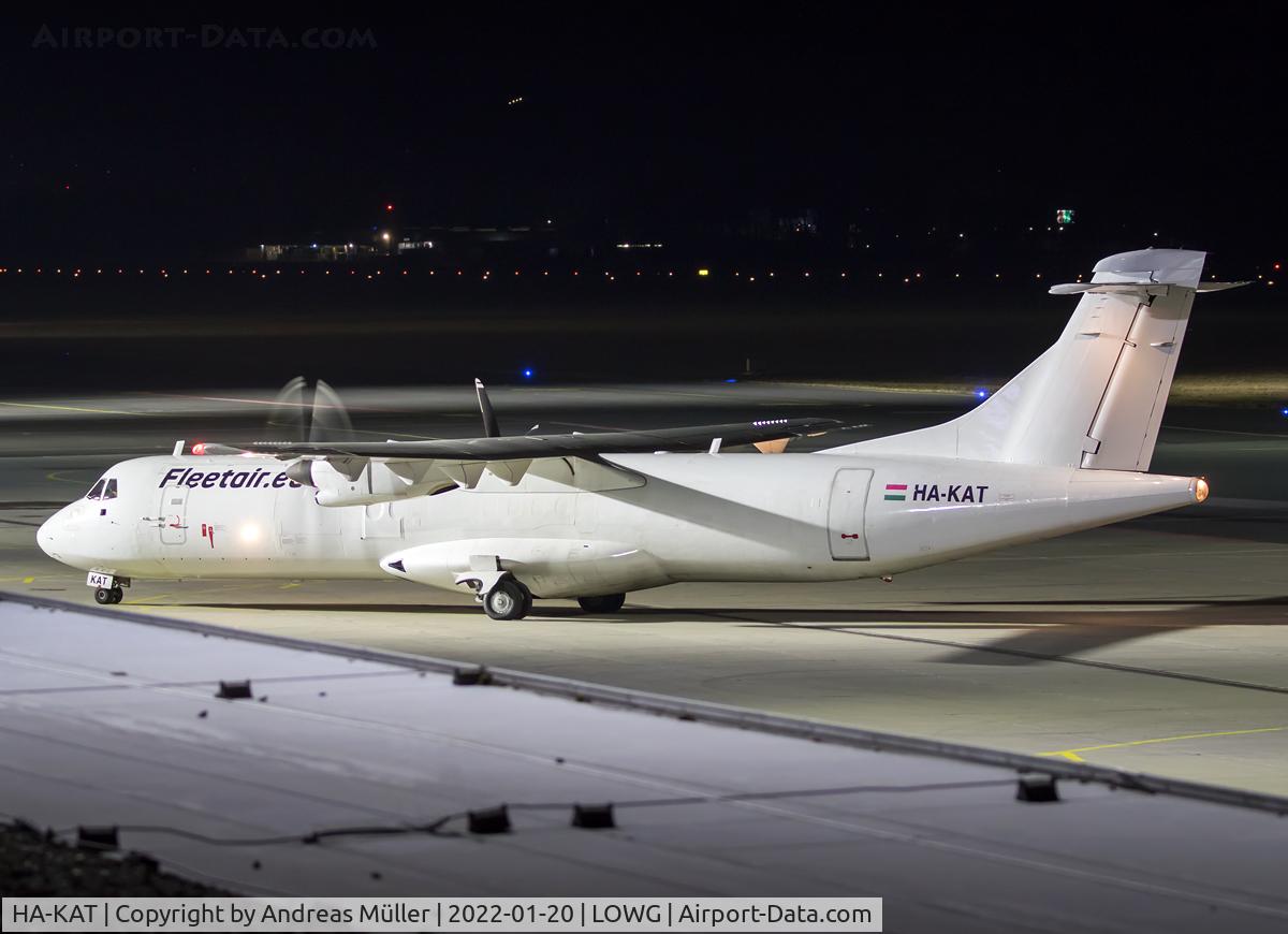 HA-KAT, 1989 ATR 72-201 C/N 108, Departure to Spain.