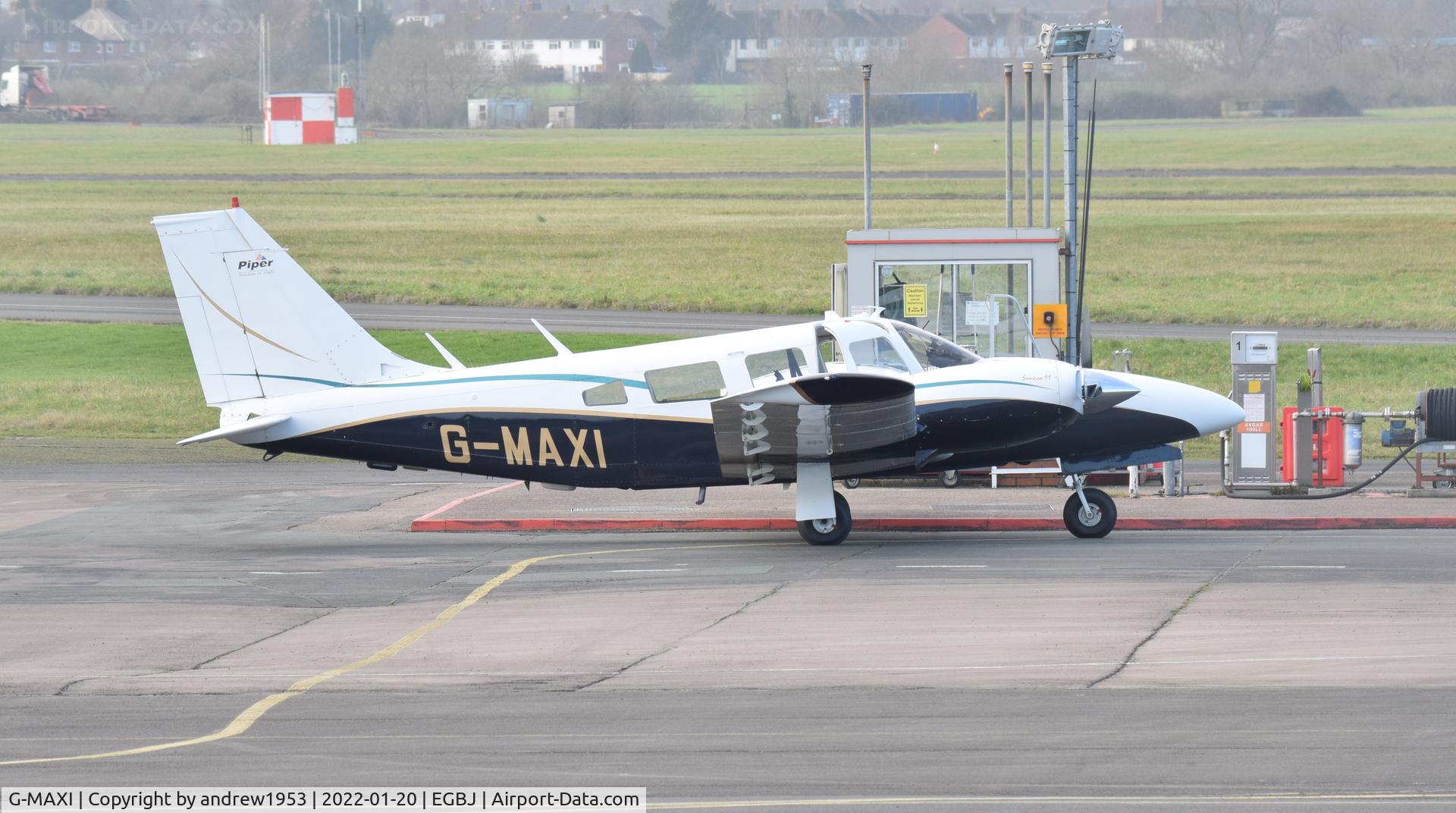 G-MAXI, 1976 Piper PA-34-200T C/N 34-7670150, G-MAXI at Gloucestershire Airport.