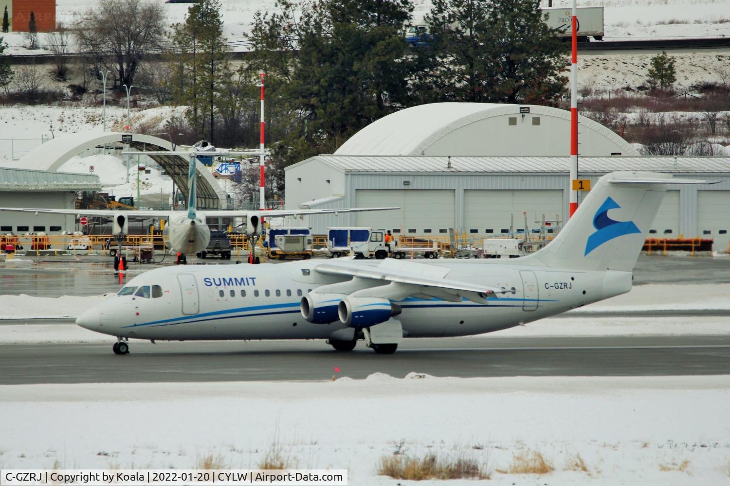 C-GZRJ, 1999 British Aerospace Avro 146-RJ100 C/N E3359, Inbound from Fort St. John