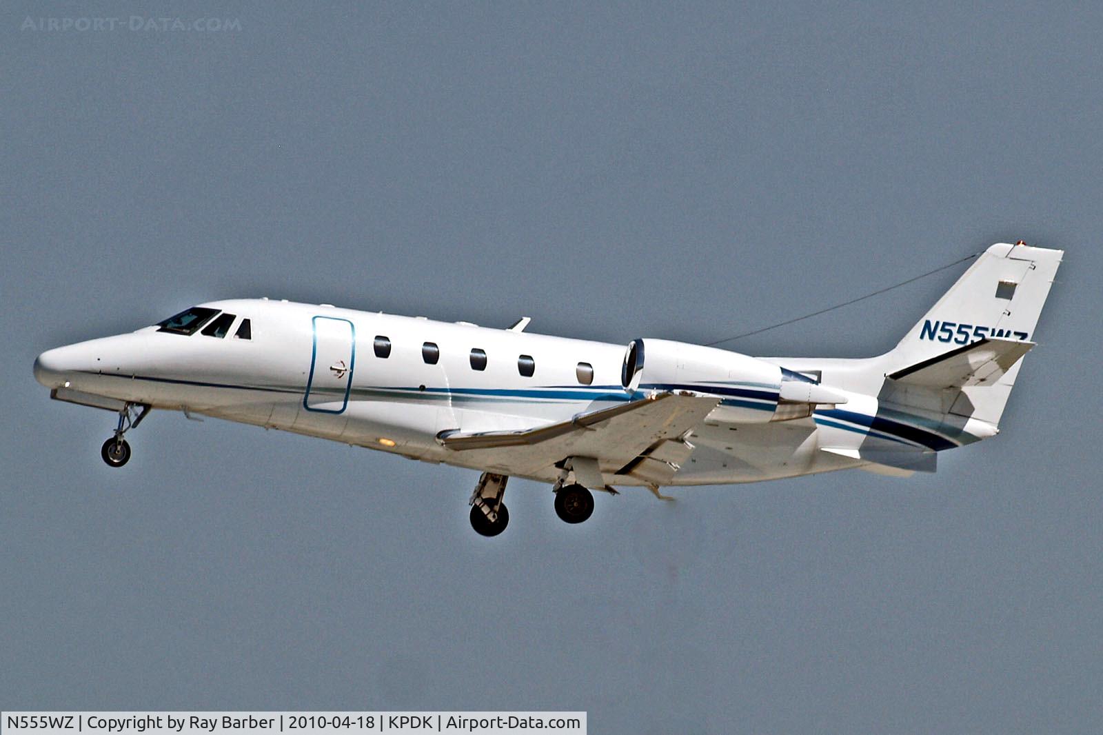 N555WZ, 2004 Cessna 560XL Citation Excel C/N 560-5366, N555WZ   Cessna Citation Excel [560-5366] Atlanta-Dekalb Peachtree~N 18/04/2010