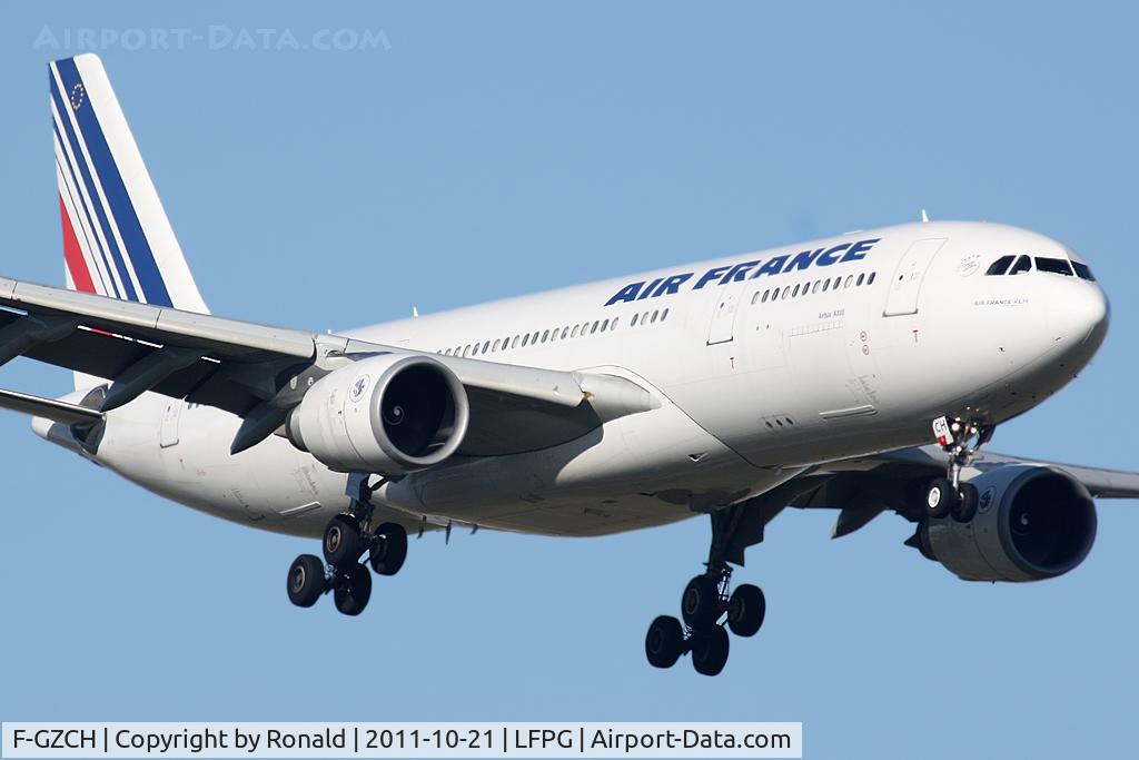 F-GZCH, 2000 Airbus A330-243 C/N 500, at cdg