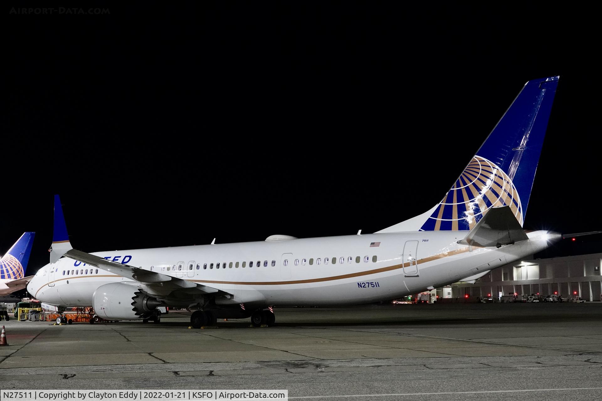 N27511, 2018 Boeing 737-9 MAX C/N 64493, SFO 2022.