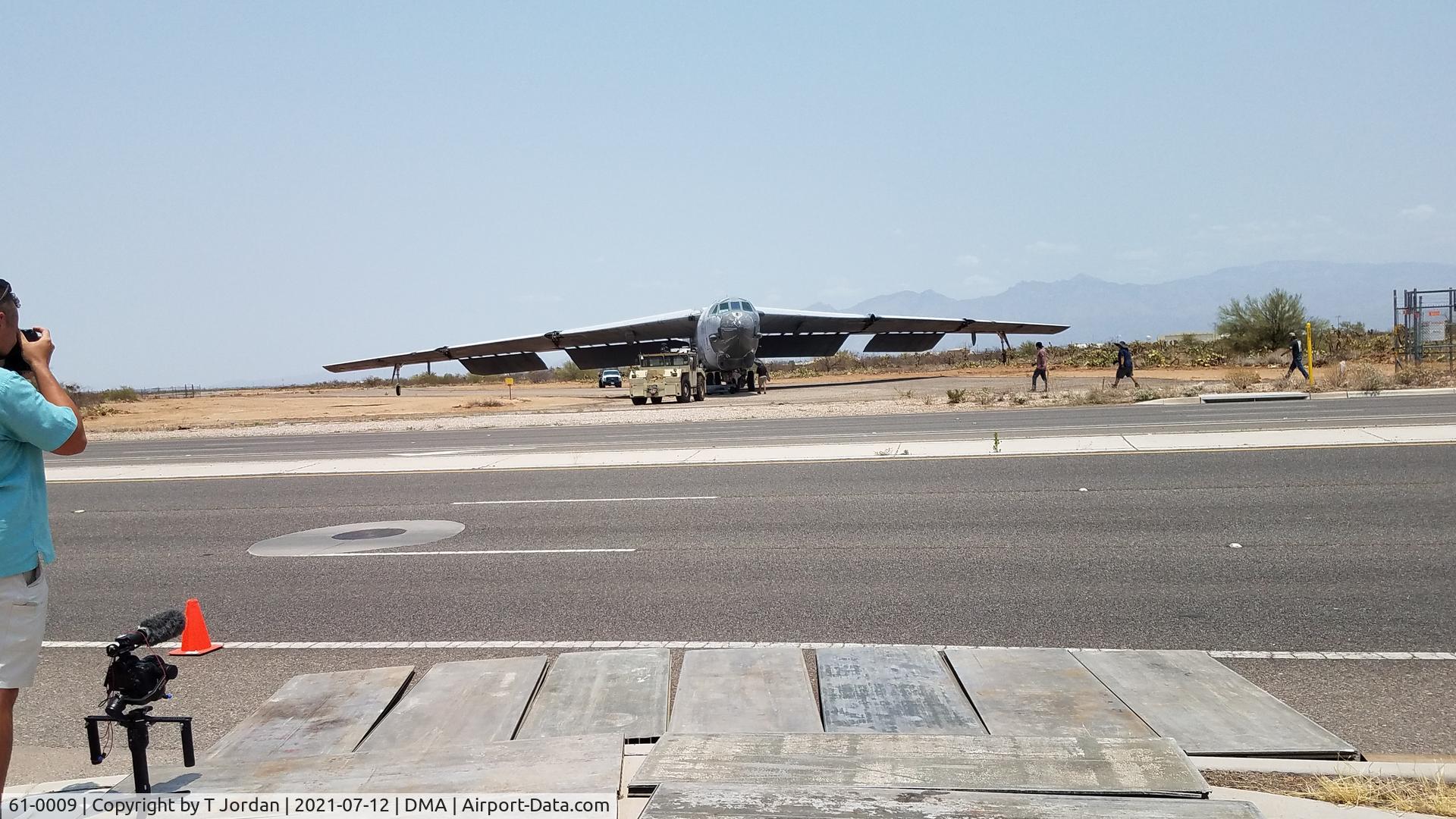 61-0009, 1961 Boeing B-52H Stratofortress C/N 464436, B-52H  61-009