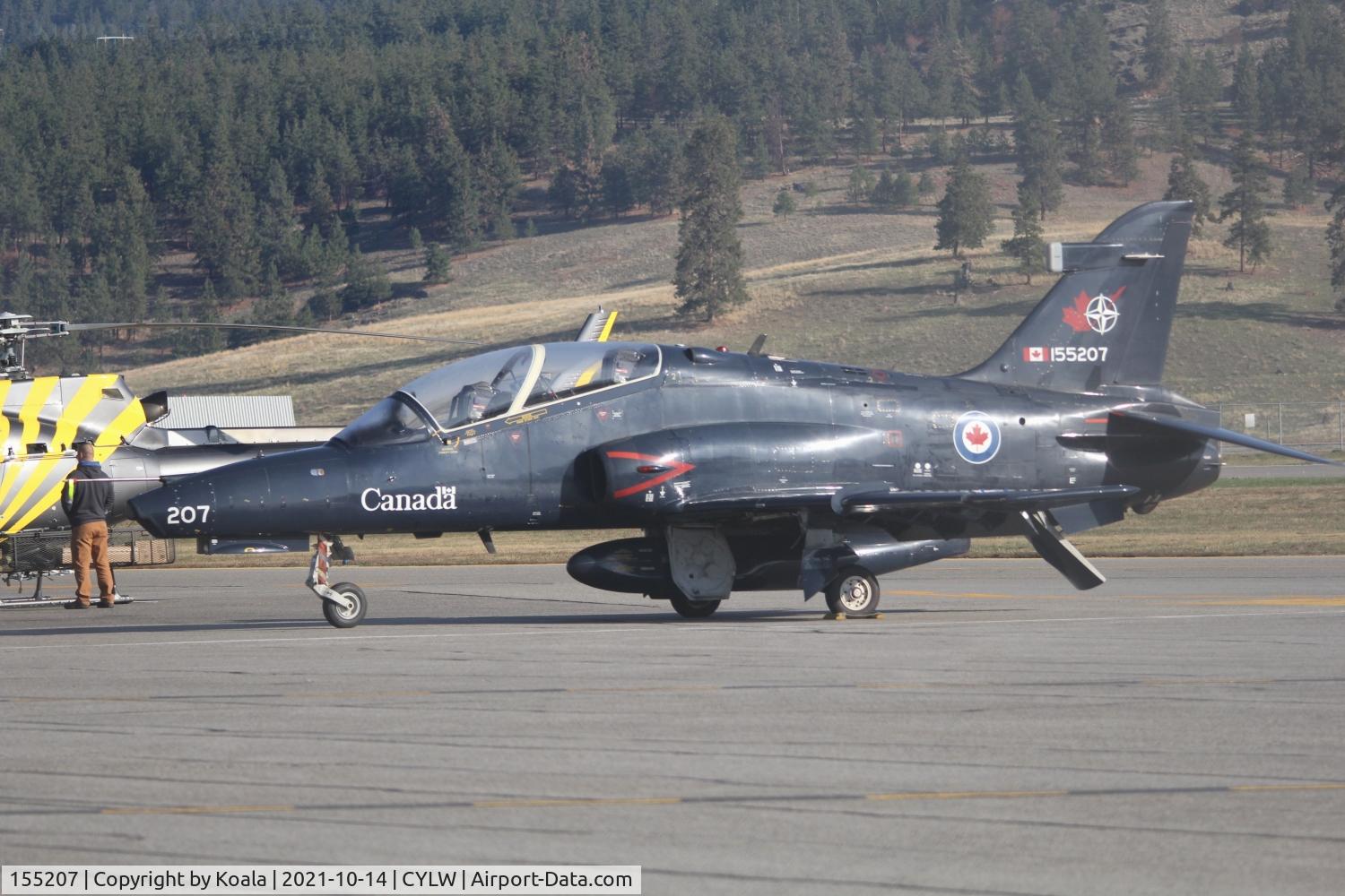 155207, 2000 BAE Systems CT-155 Hawk C/N IT015/701, Resting at the GAT.
