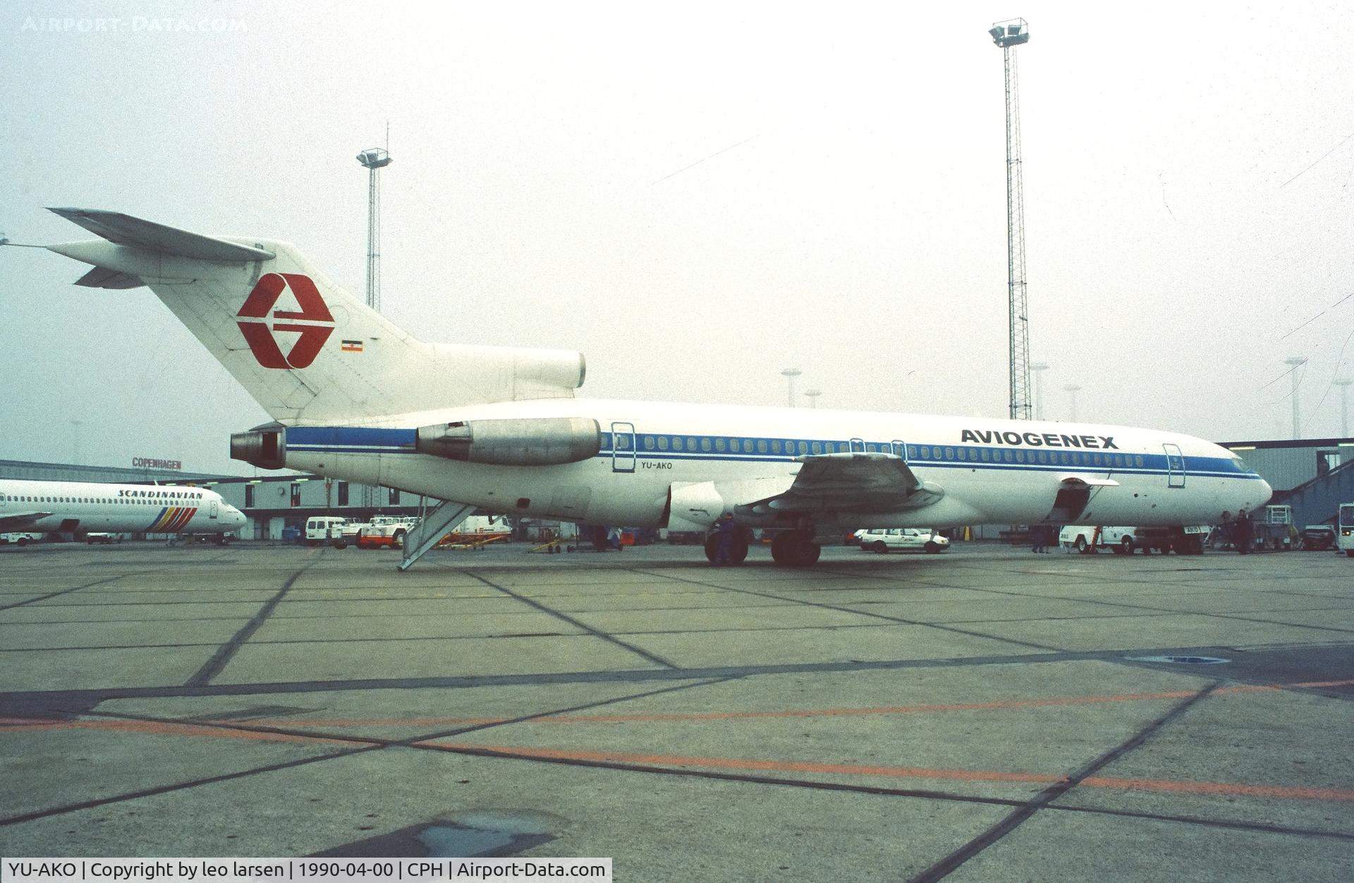 YU-AKO, 1975 Boeing 727-276 C/N 20951, Copenhagen 4.1990