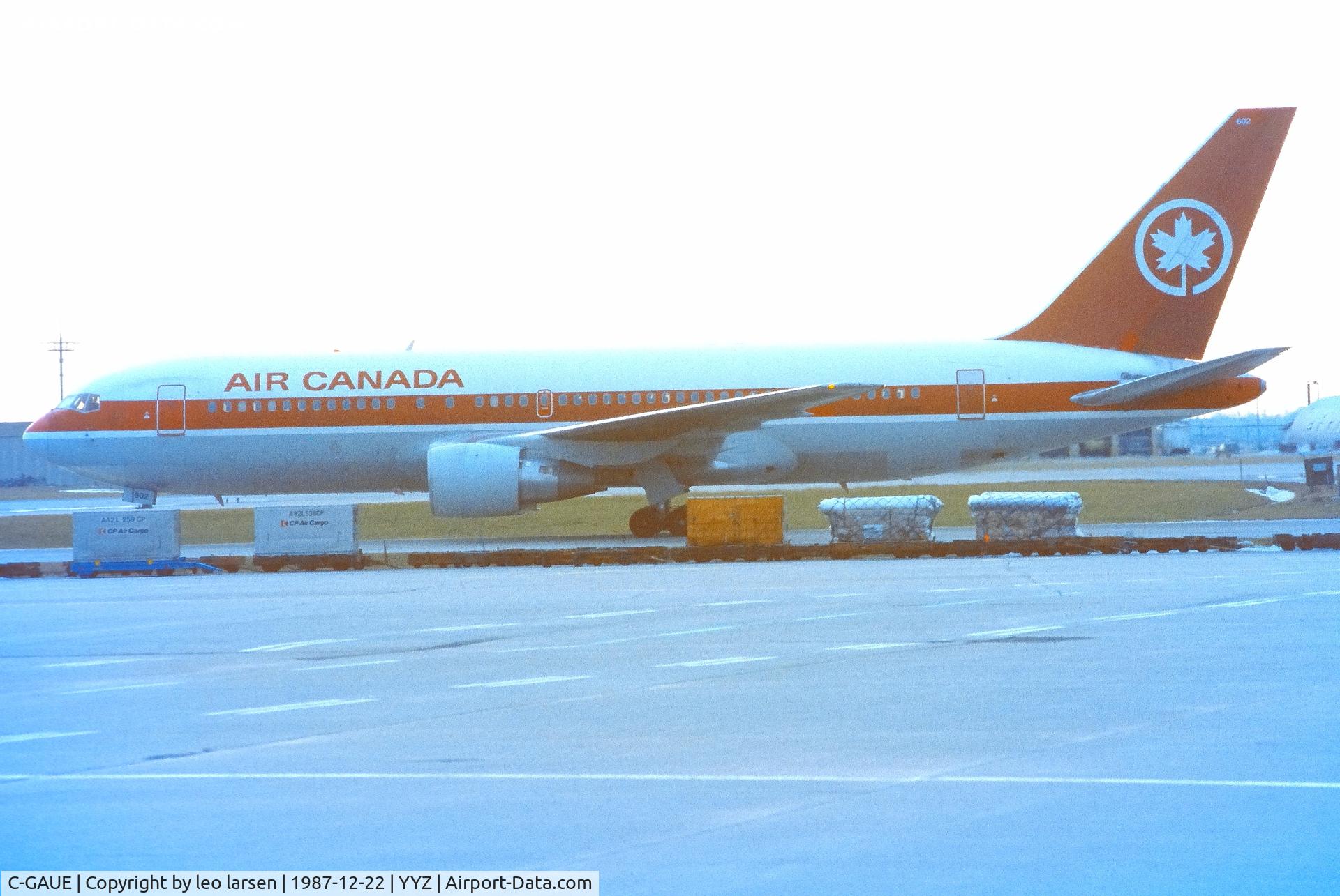 C-GAUE, 1982 Boeing 767-233 C/N 22518, Toronto 22.12.1987