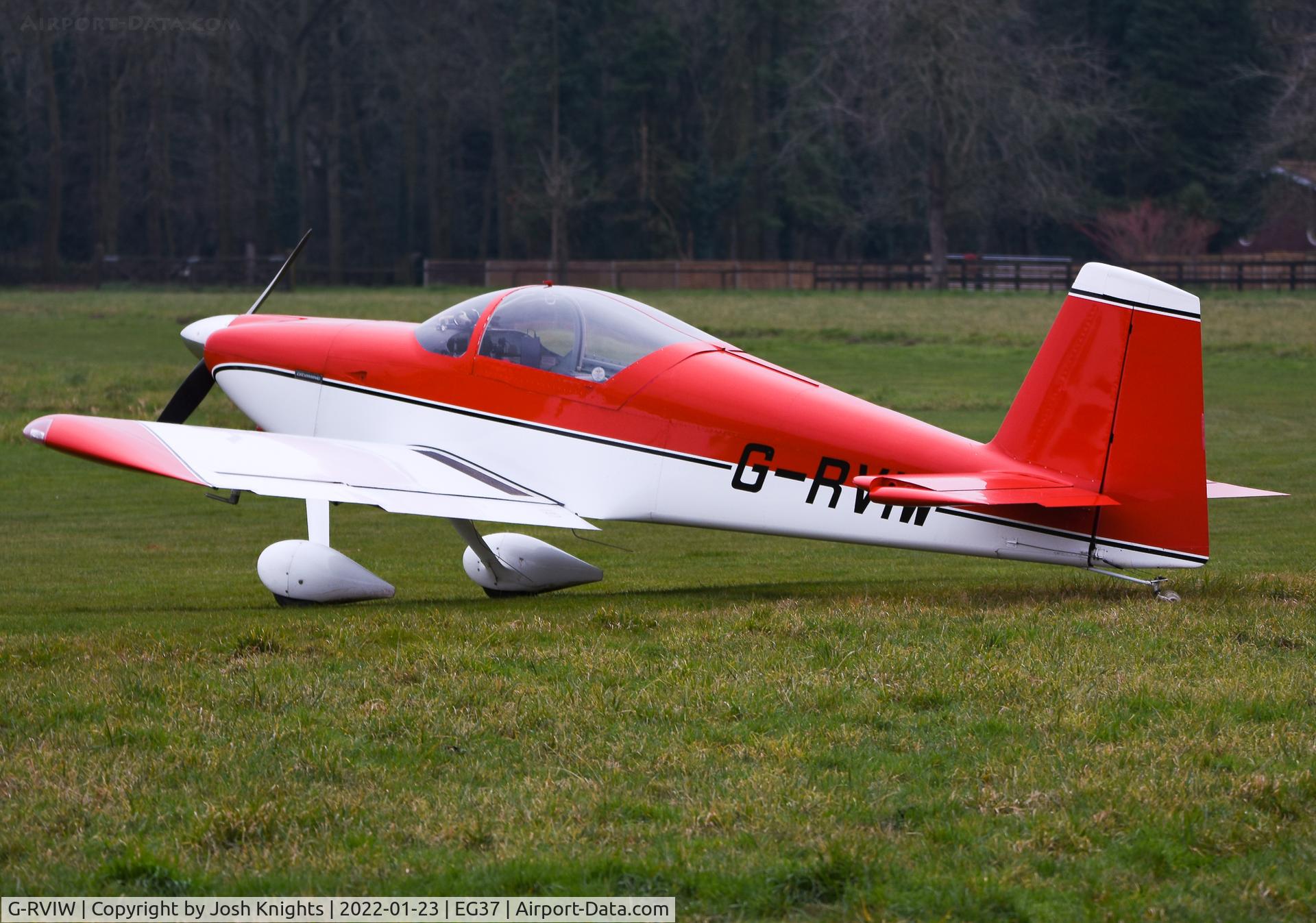 G-RVIW, 2010 Vans RV-9 C/N PFA 320-13924, On The Ground At Felthorpe.