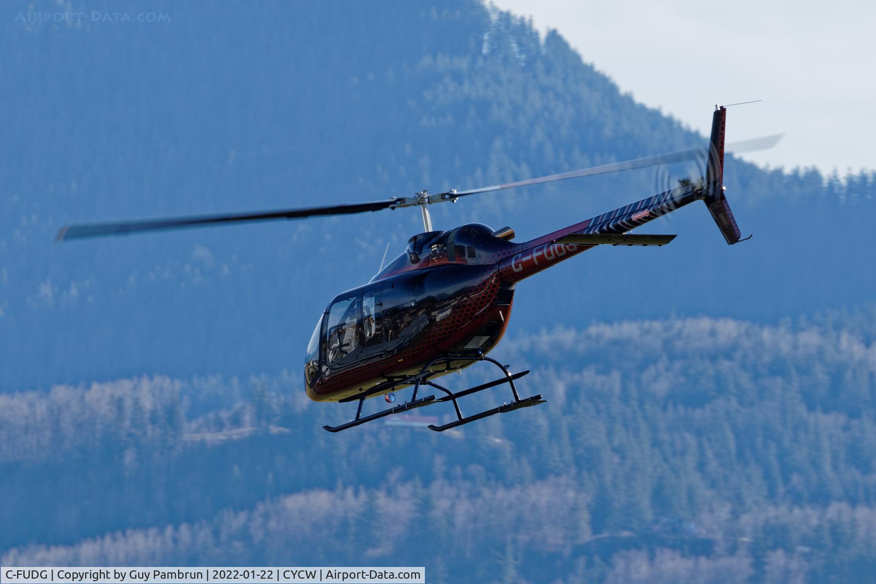 C-FUDG, 2021 Bell 505 Jet Ranger X C/N 65348, Departing