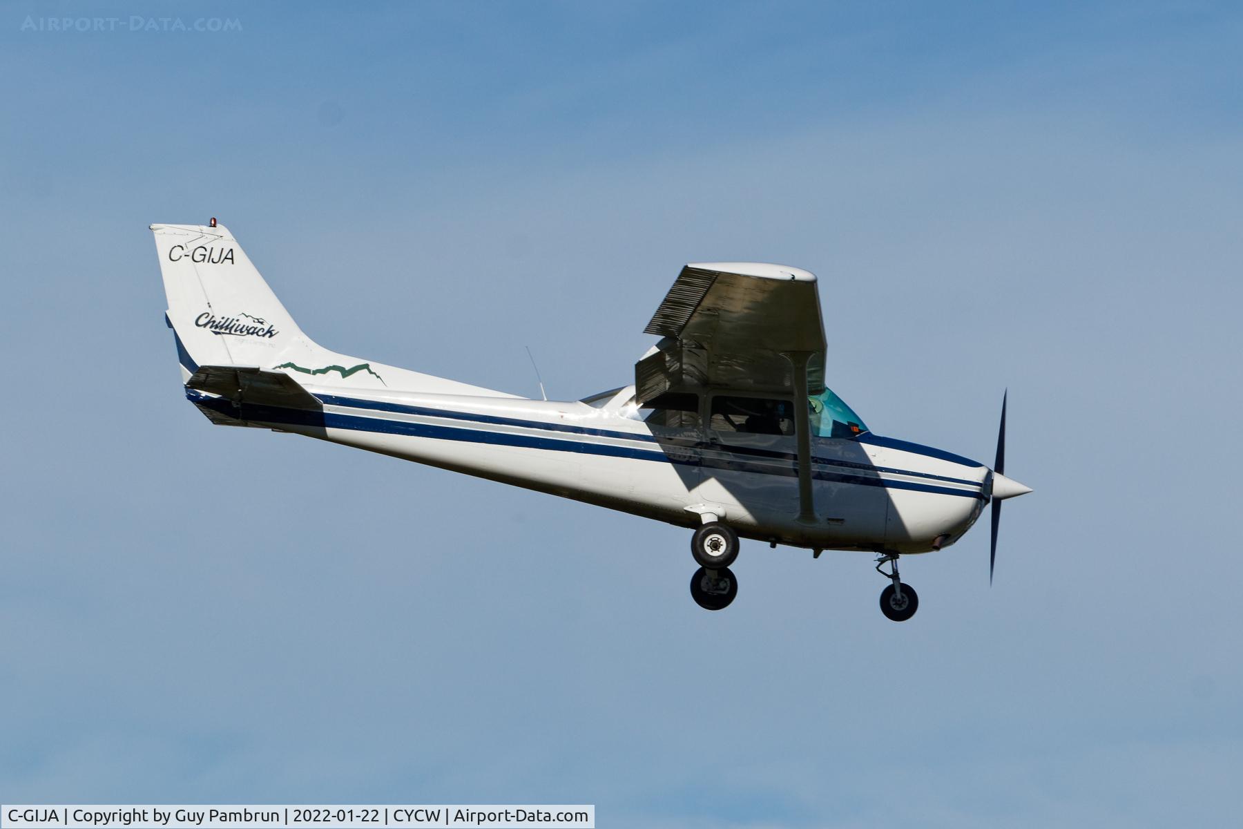 C-GIJA, 1976 Cessna 172M C/N 17266902, Landing