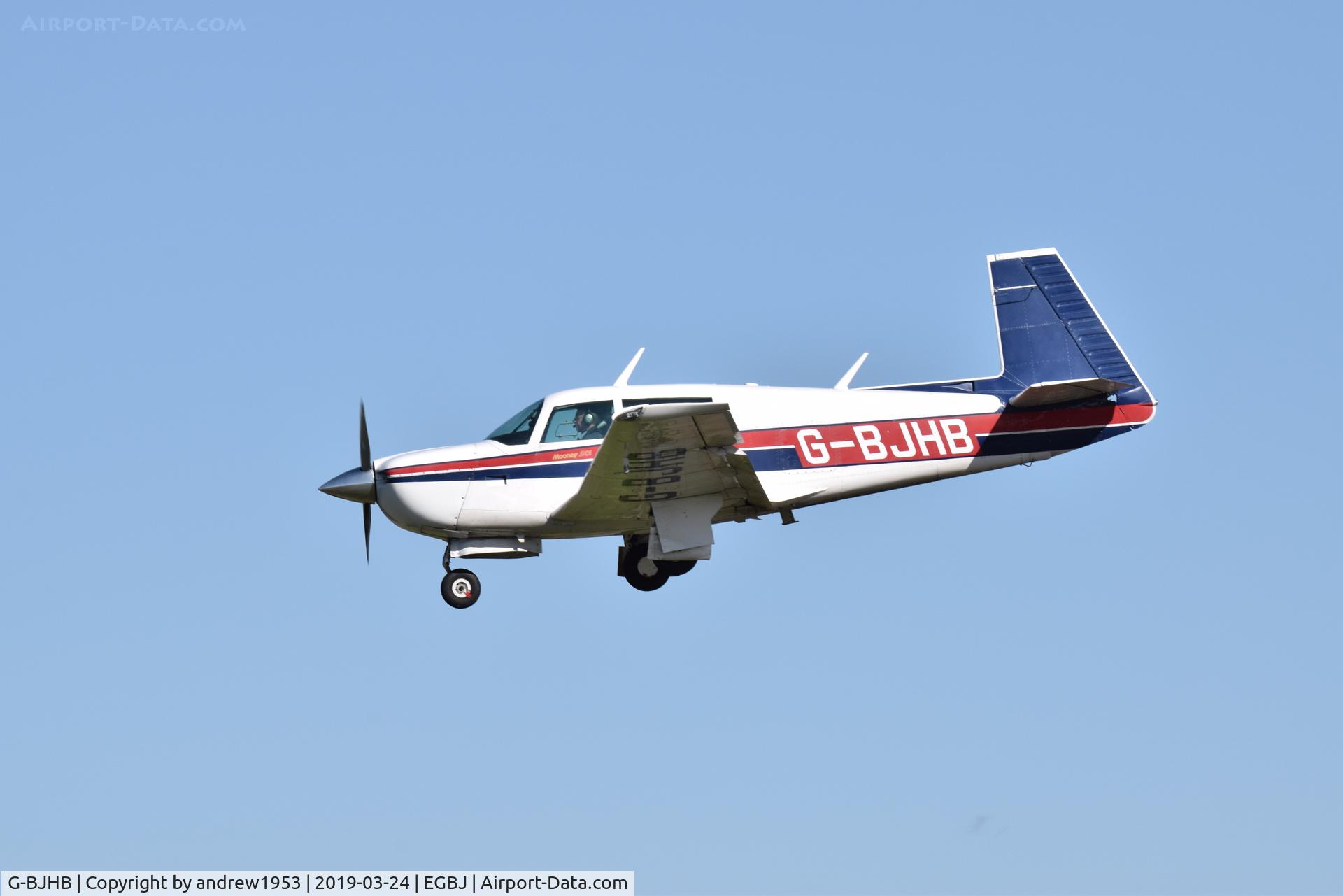 G-BJHB, 1981 Mooney M20J 201 C/N 24-1190, G-BJHB at Gloucestershire Airport.