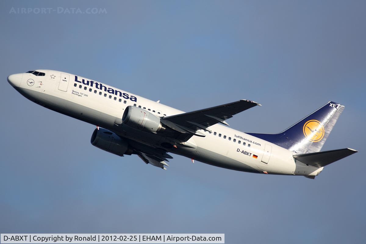 D-ABXT, 1989 Boeing 737-330 C/N 24281, at spl