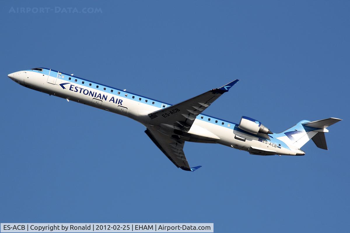 ES-ACB, 2010 Bombardier CRJ-900ER (CL-600-2D24) C/N 15261, at spl