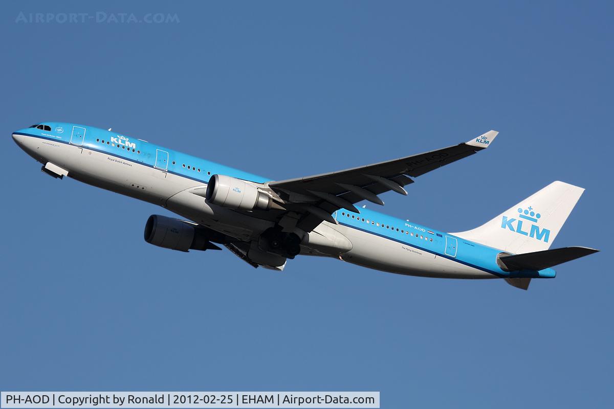PH-AOD, 2006 Airbus A330-203 C/N 738, at spl