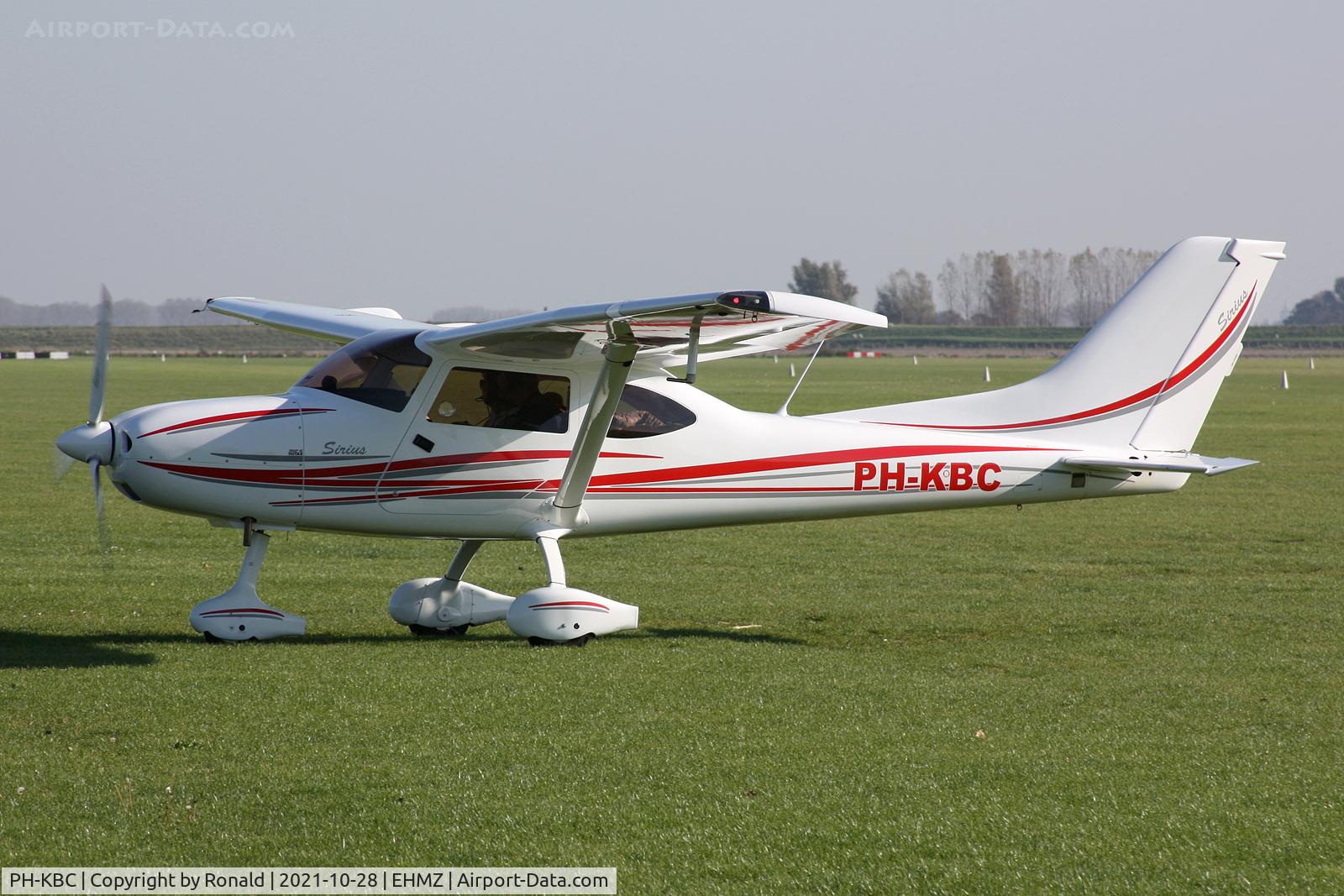 PH-KBC, 2015 TL Ultralight 3000 Sirius C/N 15 SI 118, at ehmz