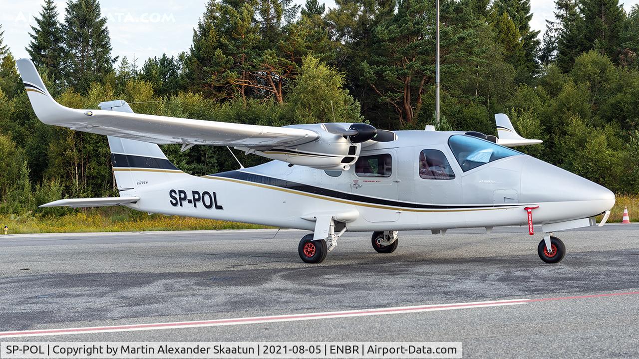 SP-POL, Tecnam P-2006T C/N 308, Parked overnight.