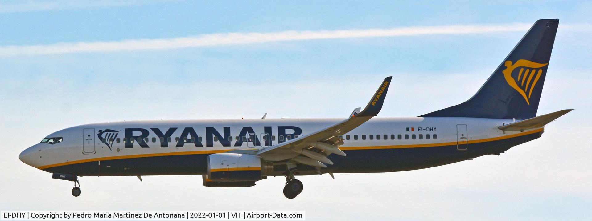 EI-DHY, 2005 Boeing 737-8AS C/N 33824, Aeropuerto de Foronda - Vitoria-Gasteiz - Euskadi - España