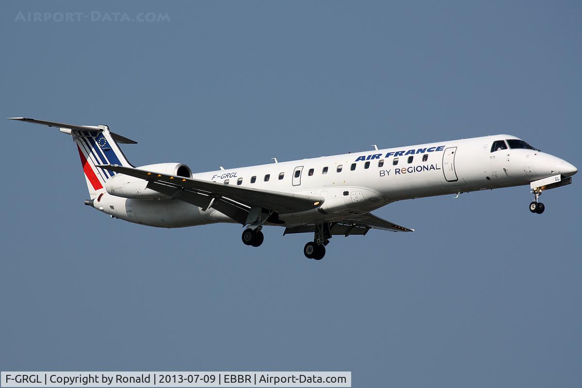 F-GRGL, 2001 Embraer EMB-145EU (ERJ-145EU) C/N 145375, at bru
