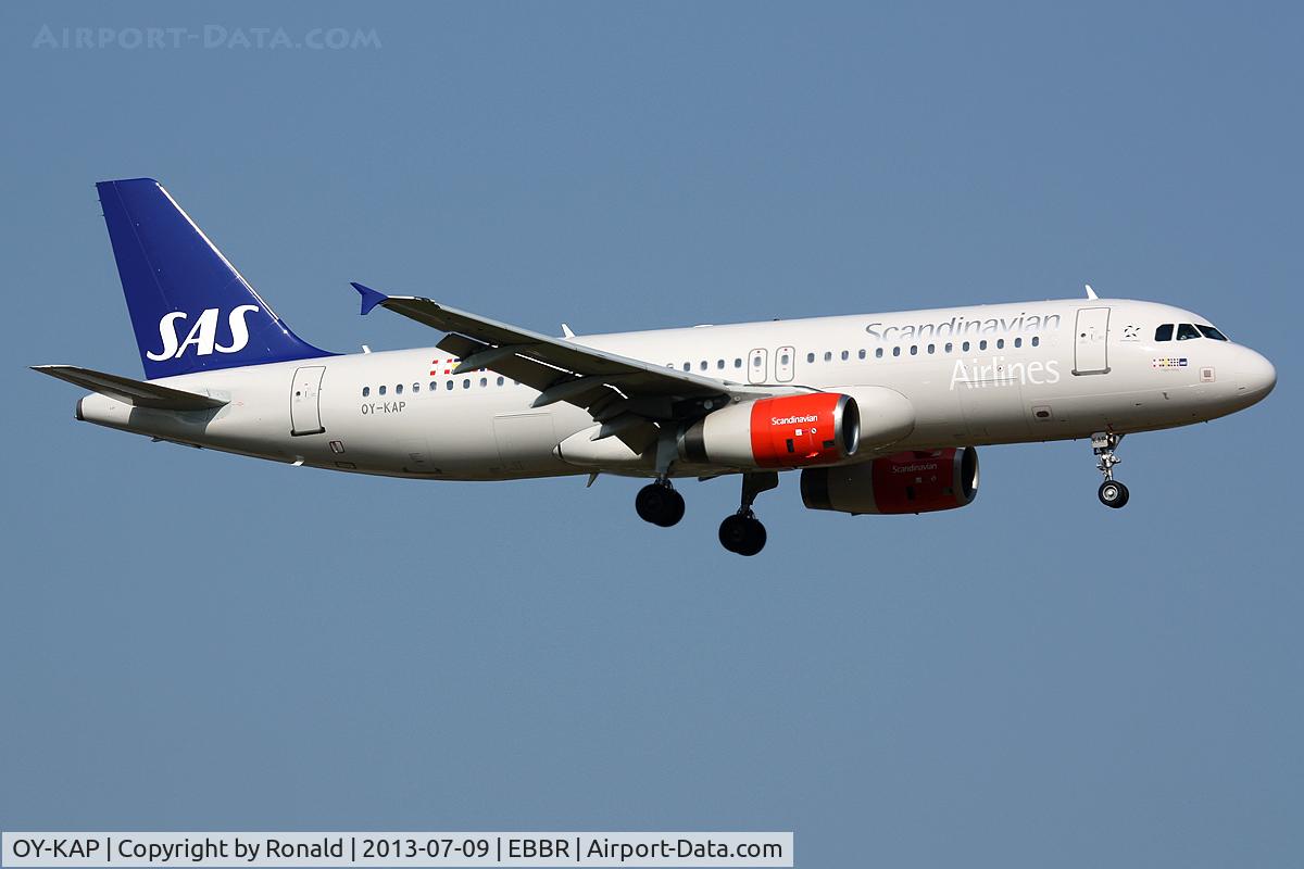 OY-KAP, 2007 Airbus A320-232 C/N 3086, at bru